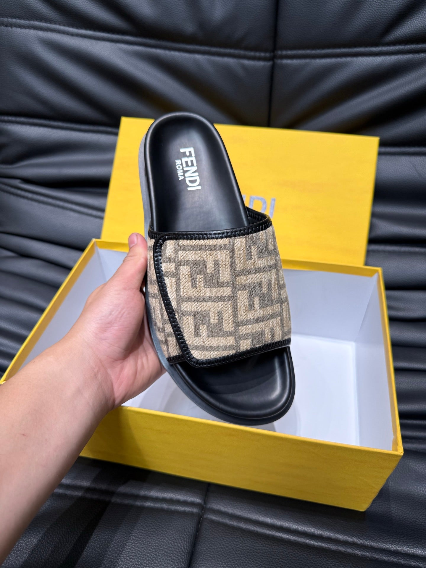 LuxluxHouse Best Quality Sandals Fendi