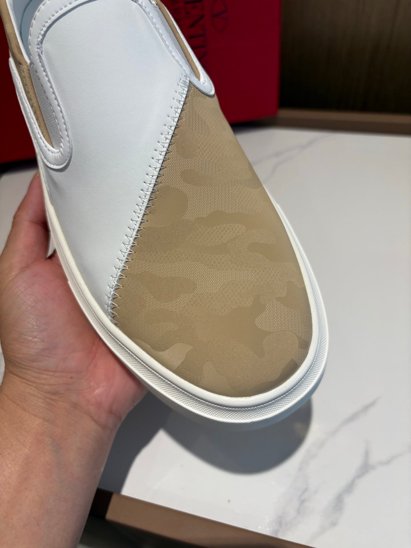 LuxluxHouse Best Quality Shoes Valentino