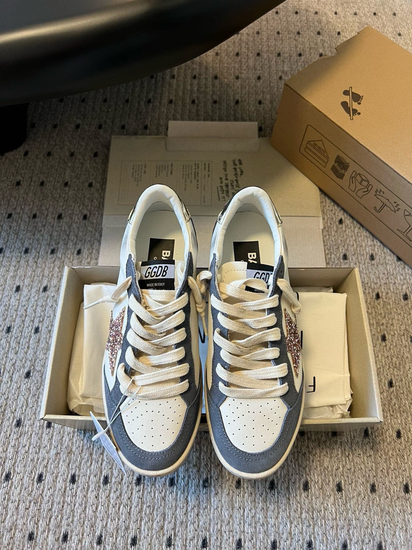 LuxluxHouse Best Quality Shoes Golden Goose