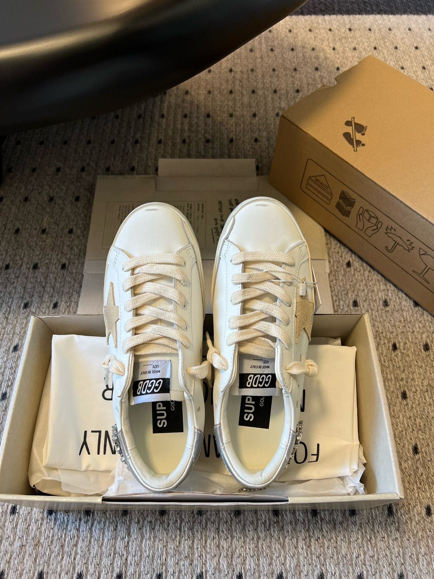 LuxluxHouse Best Quality Shoes Golden Goose