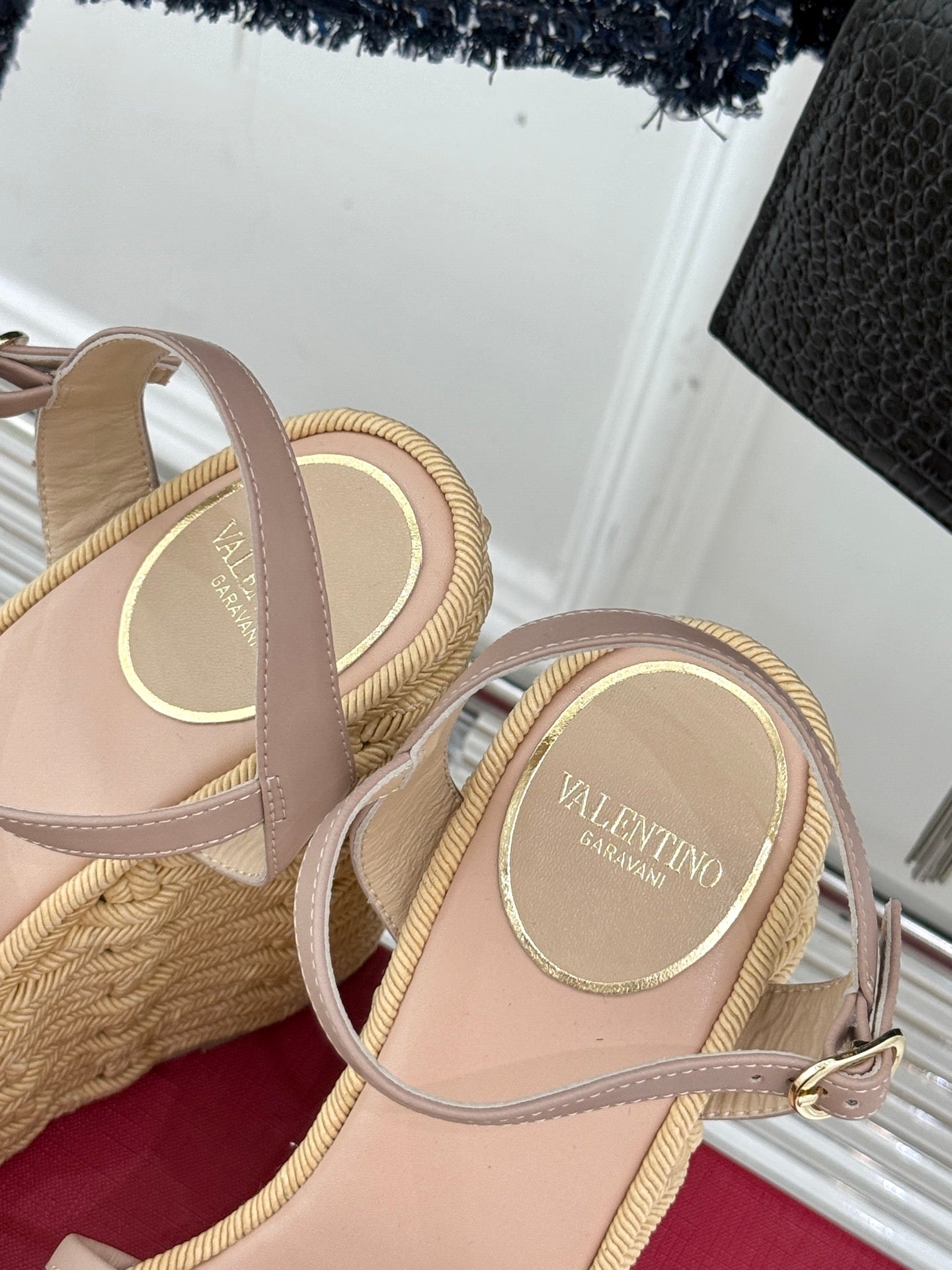 LuxluxHouse Best Quality Valentino Women Shoes