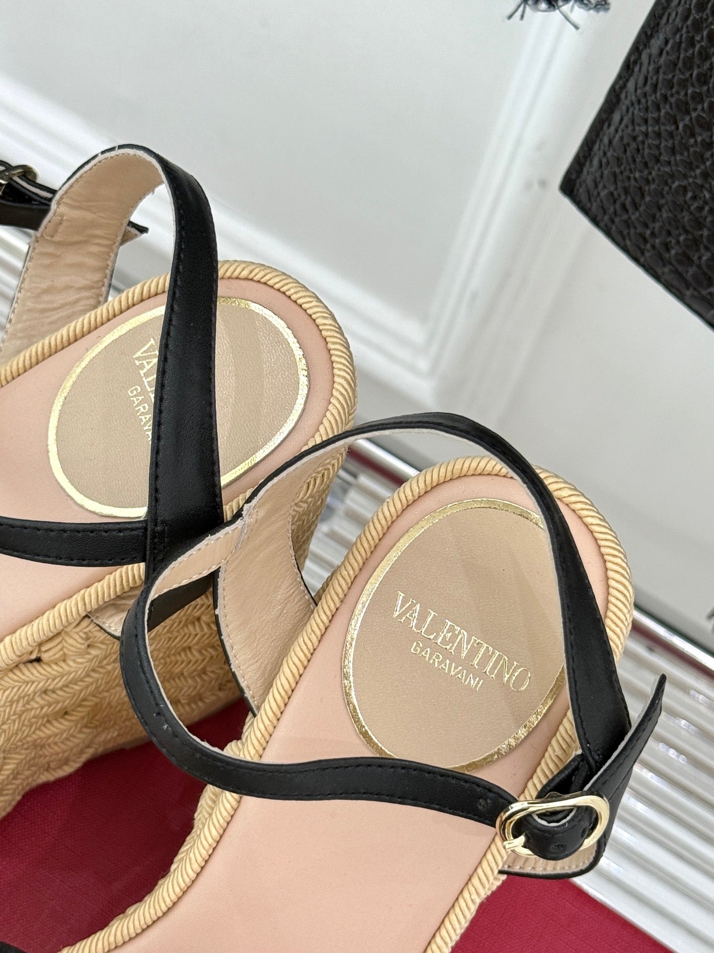 LuxluxHouse Best Quality Valentino Women Shoes