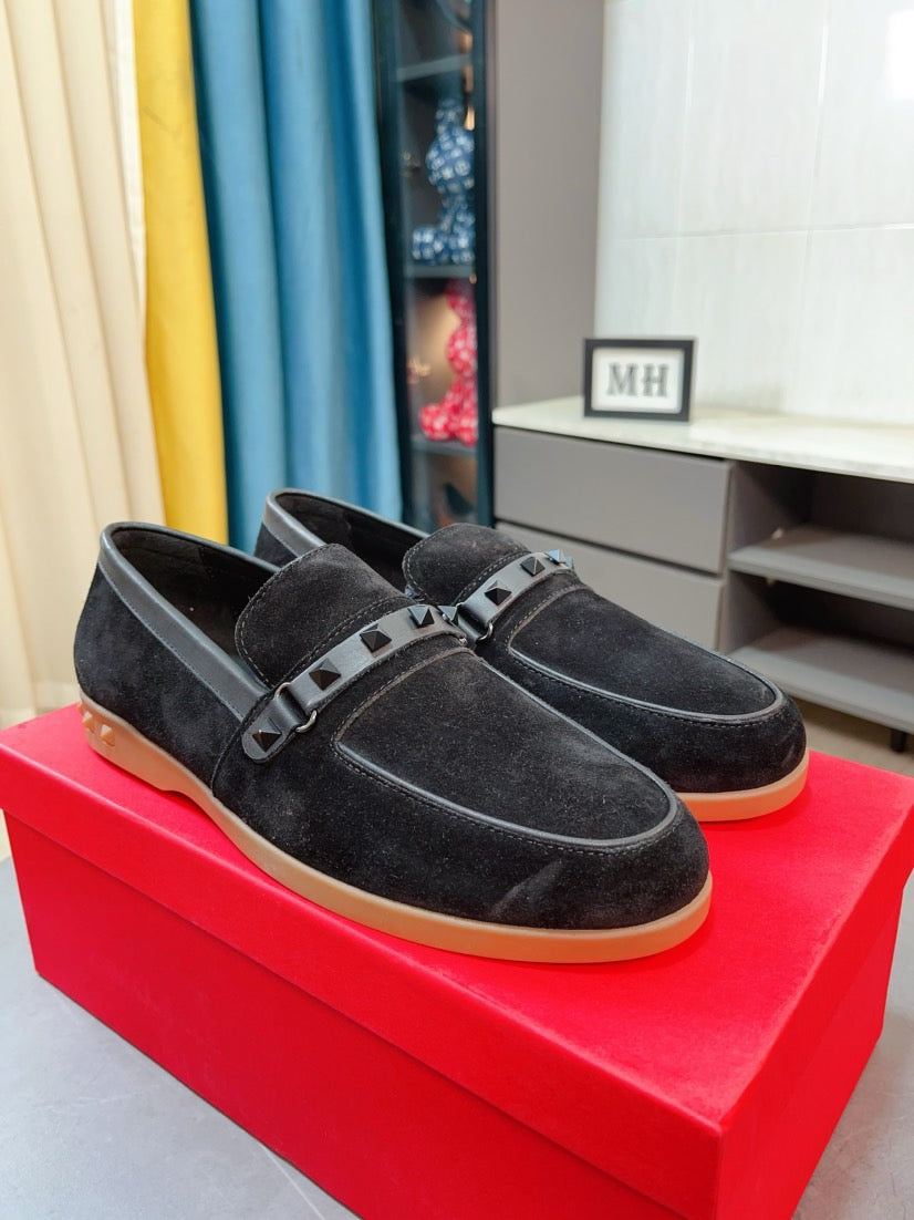 LuxluxHouse Best Quality Shoes Valentino