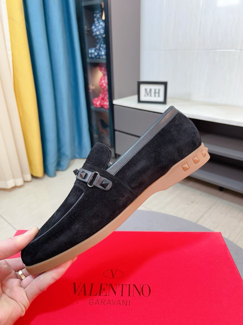 LuxluxHouse Best Quality Shoes Valentino