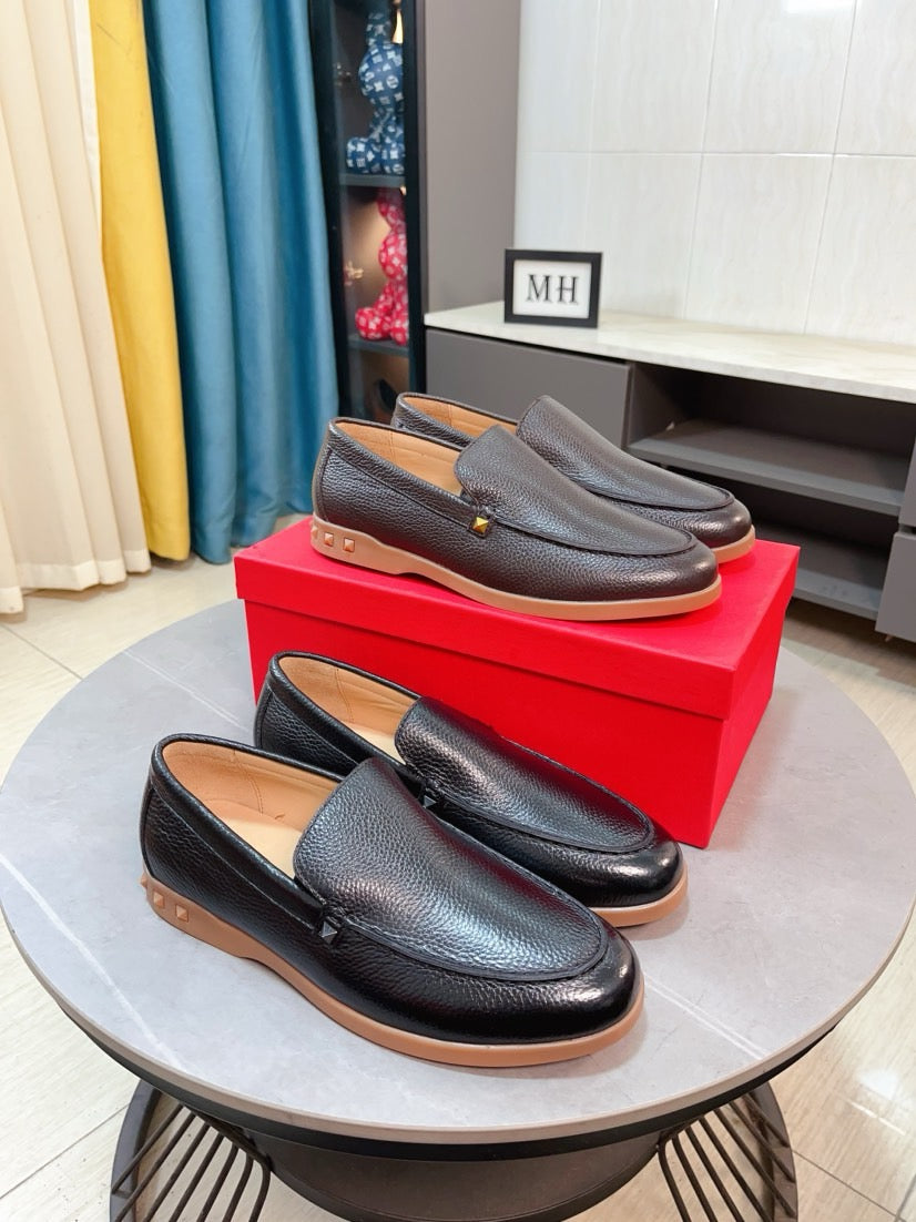 LuxluxHouse Best Quality Shoes Valentino
