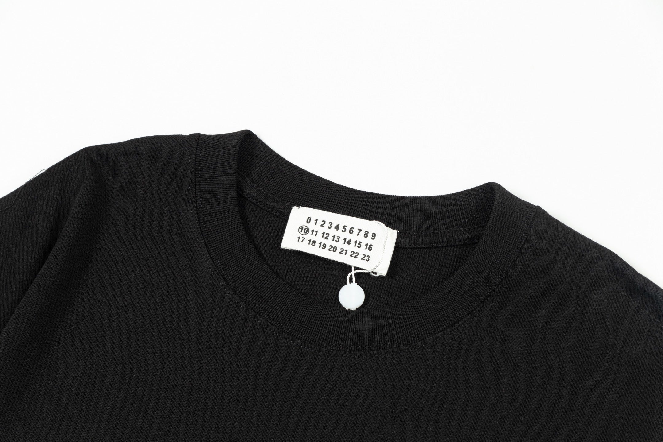LuxluxHouse Best Quality Clothes T-shirt Chanel & Maison Margiela