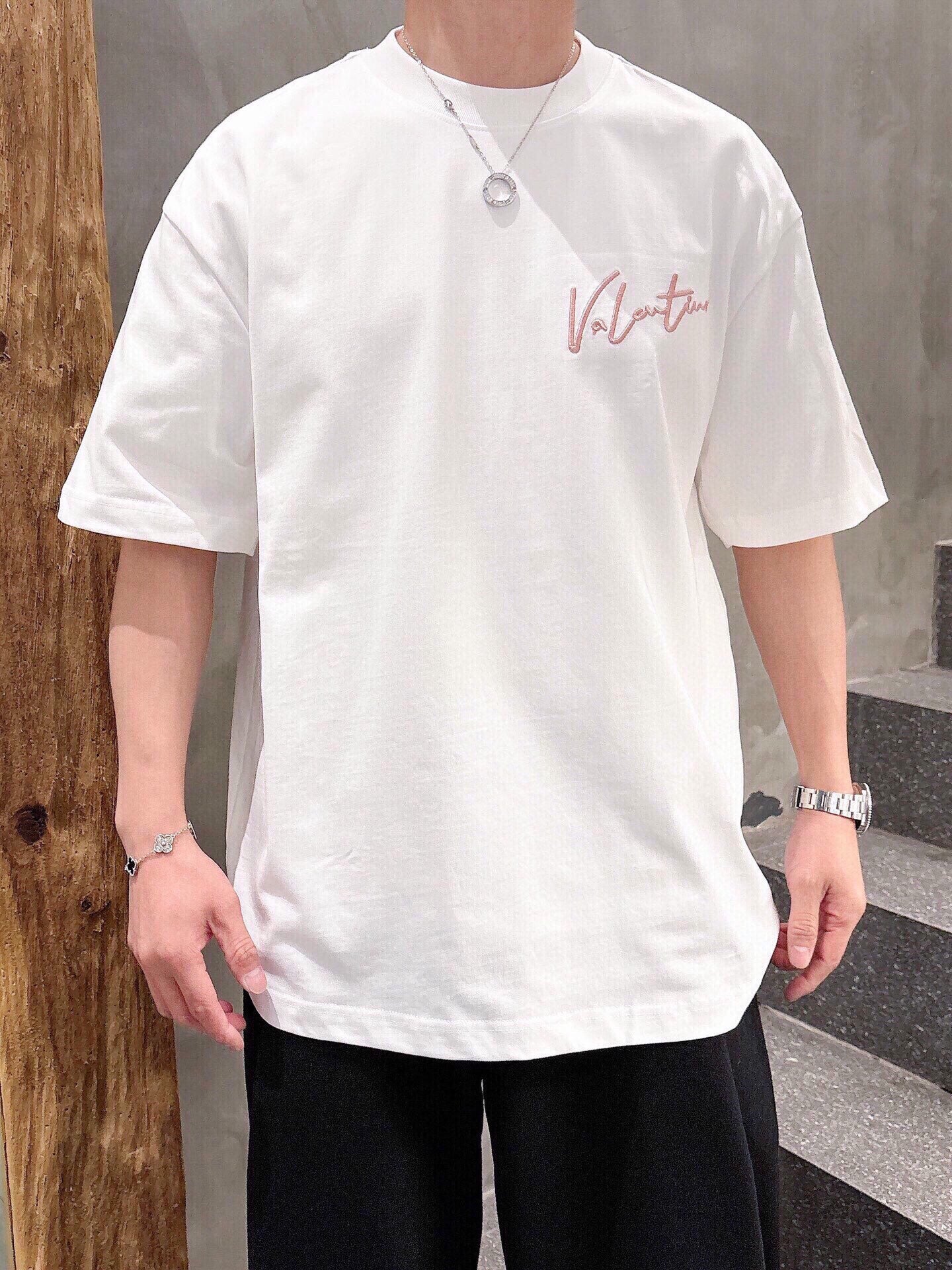 LuxluxHouse Best Quality Clothes Valentino T-shirt