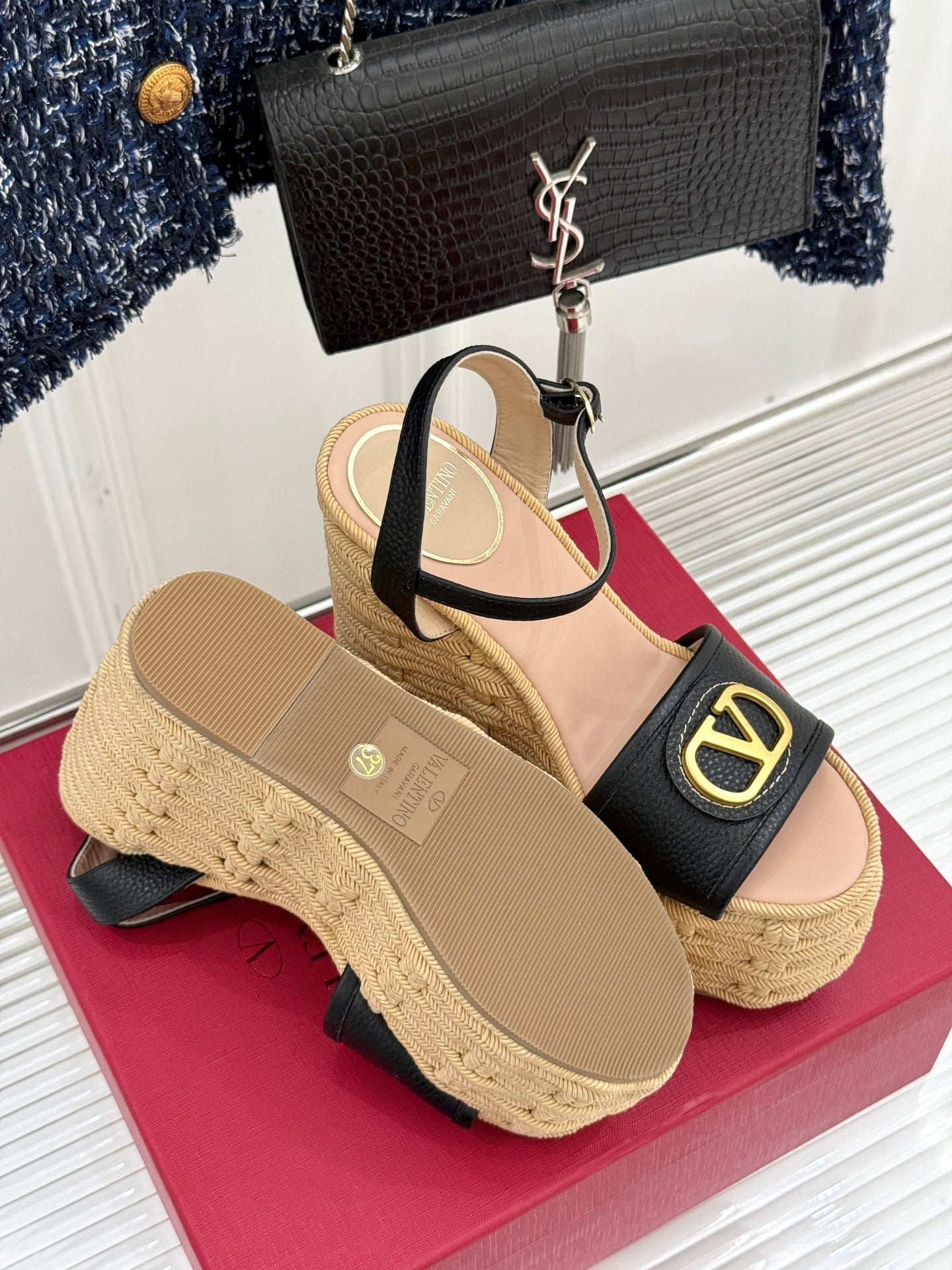LuxluxHouse Best Quality Valentino Women Shoes