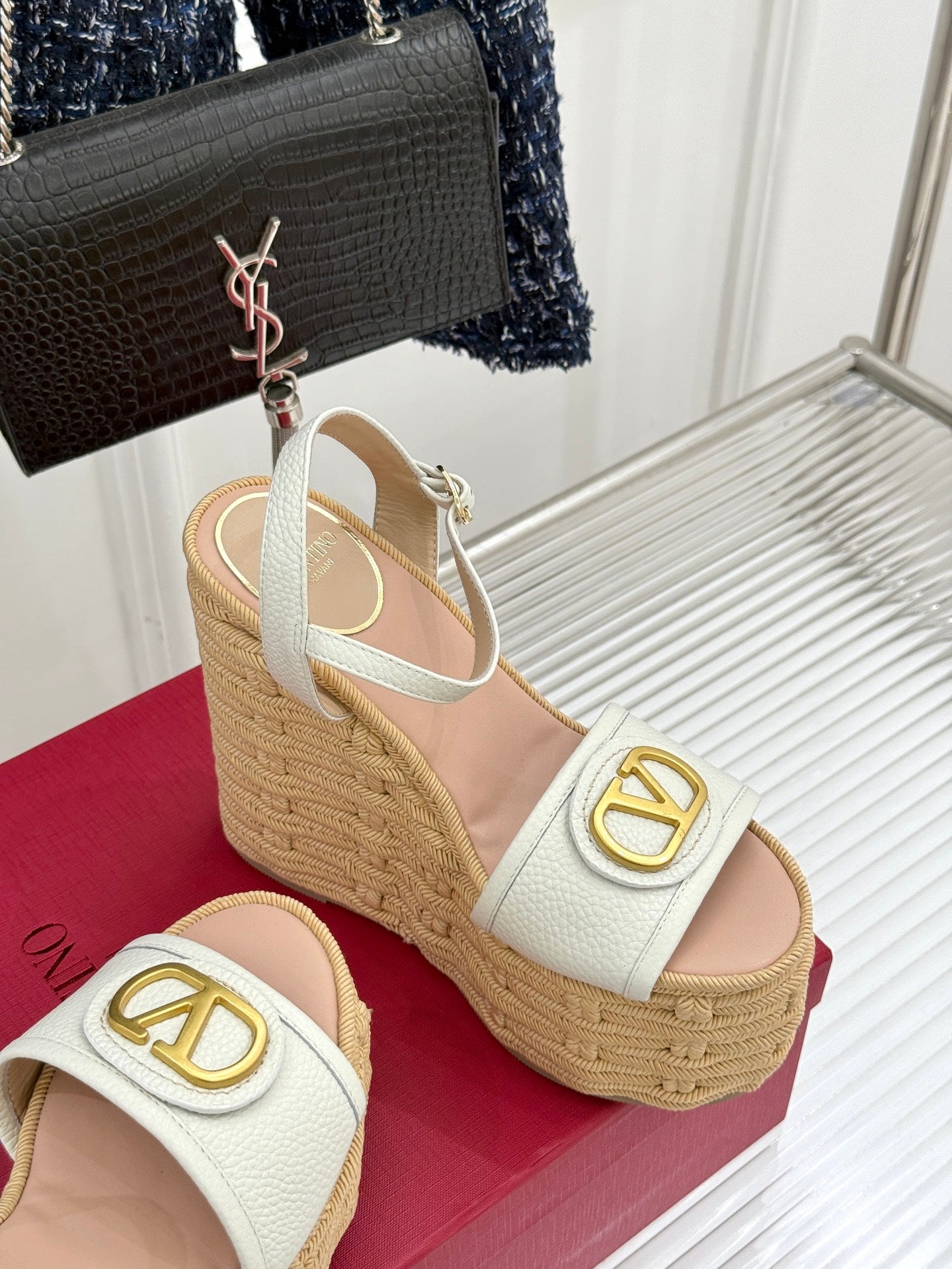LuxluxHouse Best Quality Valentino Women Shoes