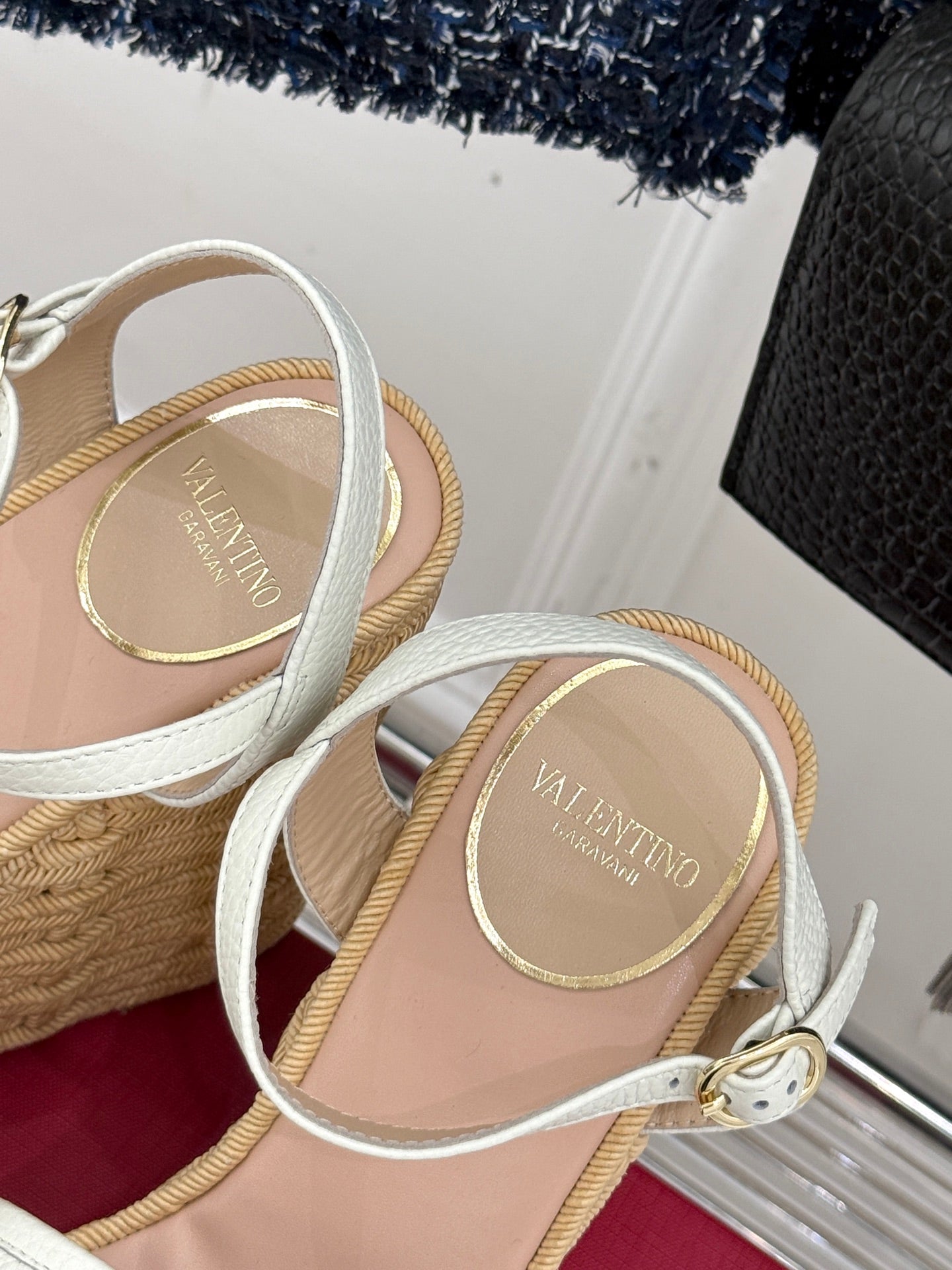 LuxluxHouse Best Quality Valentino Women Shoes