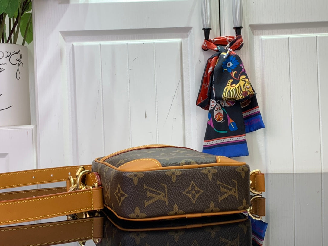 LuxluxHouse Best Quality Bags Louis Vuitton Men