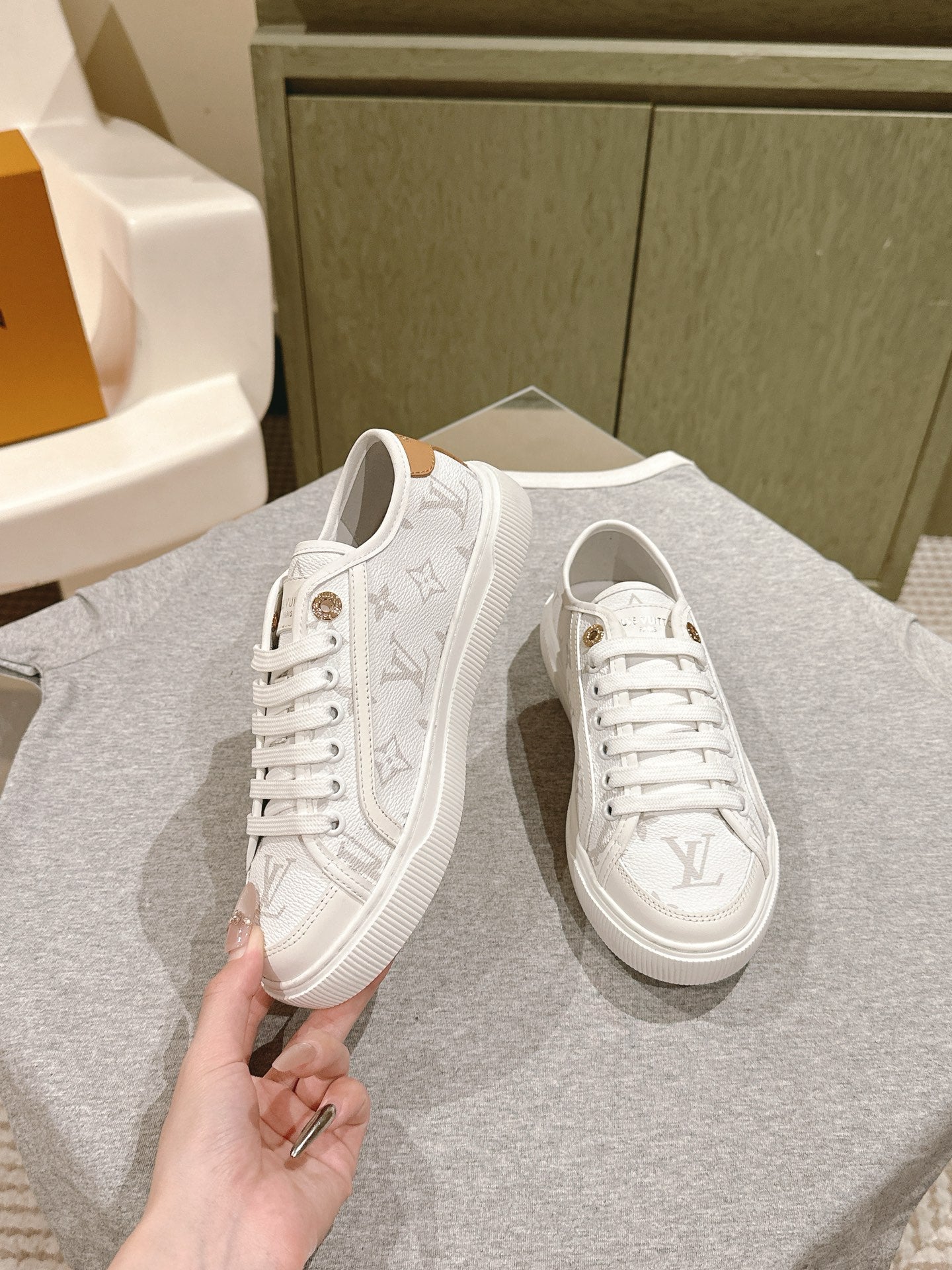 LuxluxHouse Best Quality Gucci Women Shoes