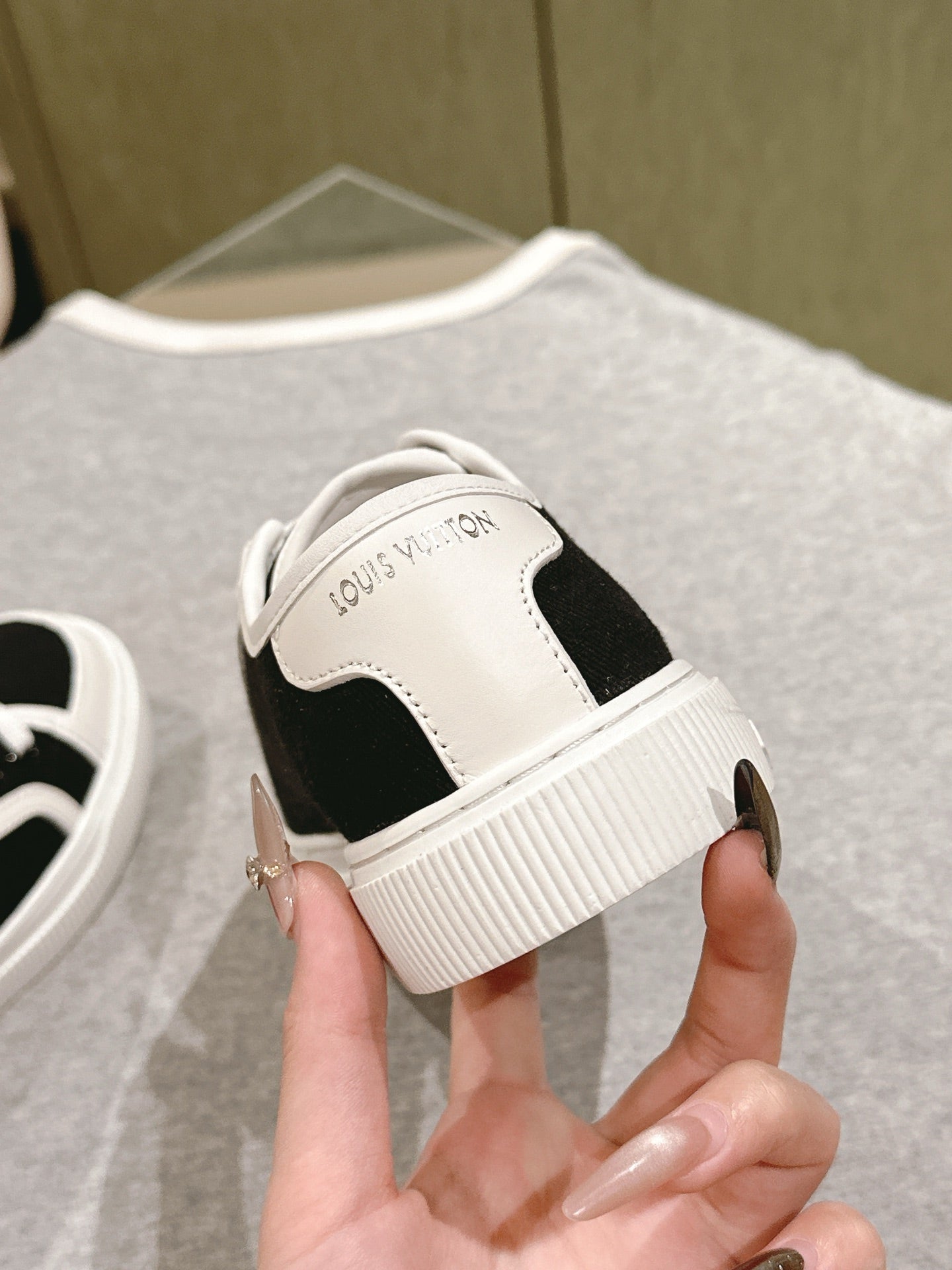 LuxluxHouse Best Quality Gucci Women Shoes