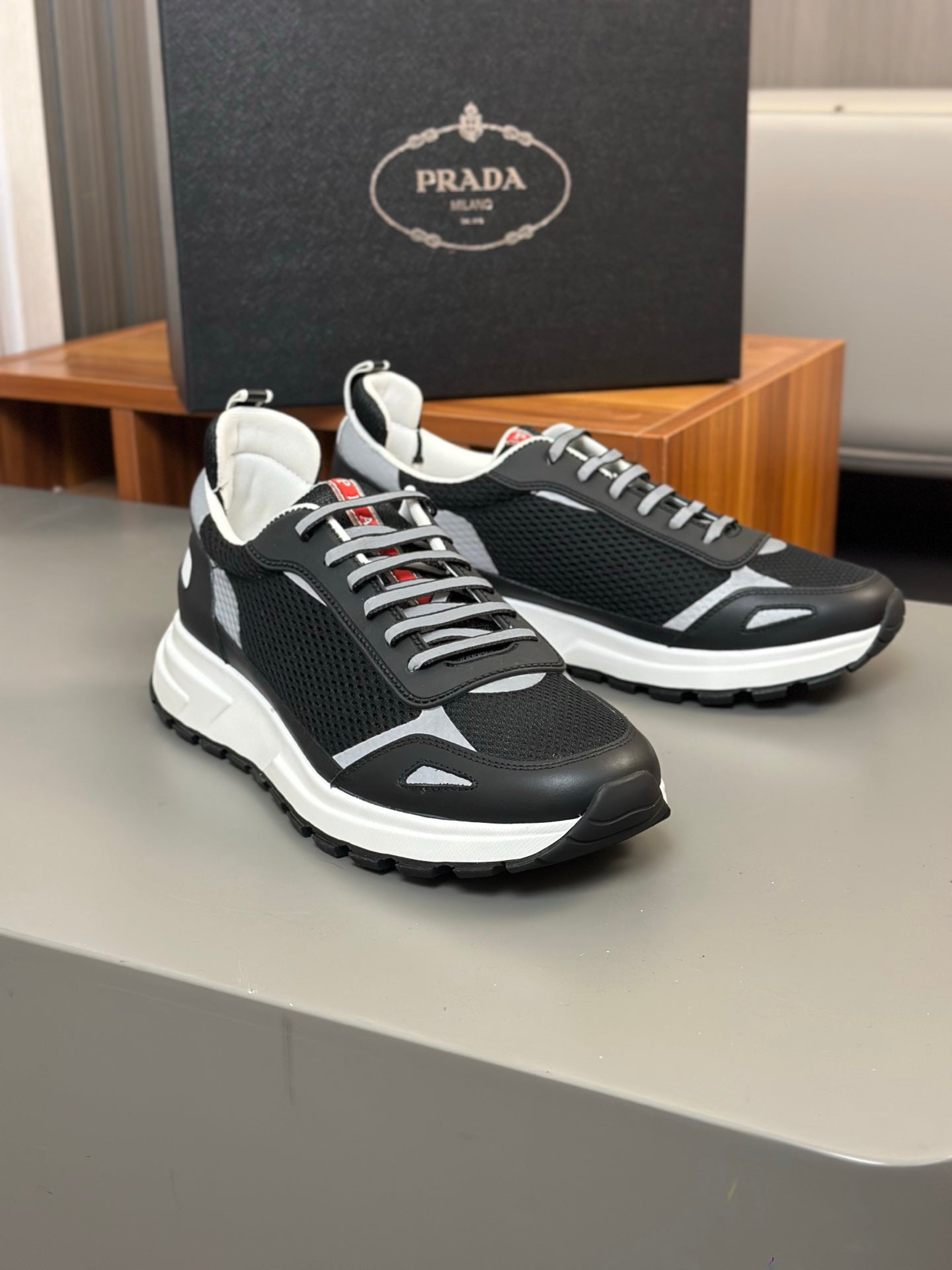 LuxluxHouse Best Quality Shoes Prada