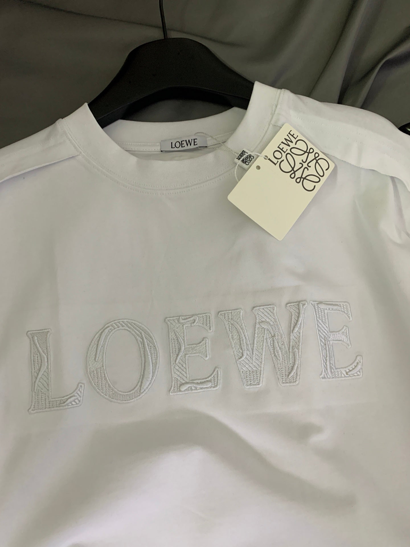 LuxluxHouse Best Quality Clothes T-shirt Loewe