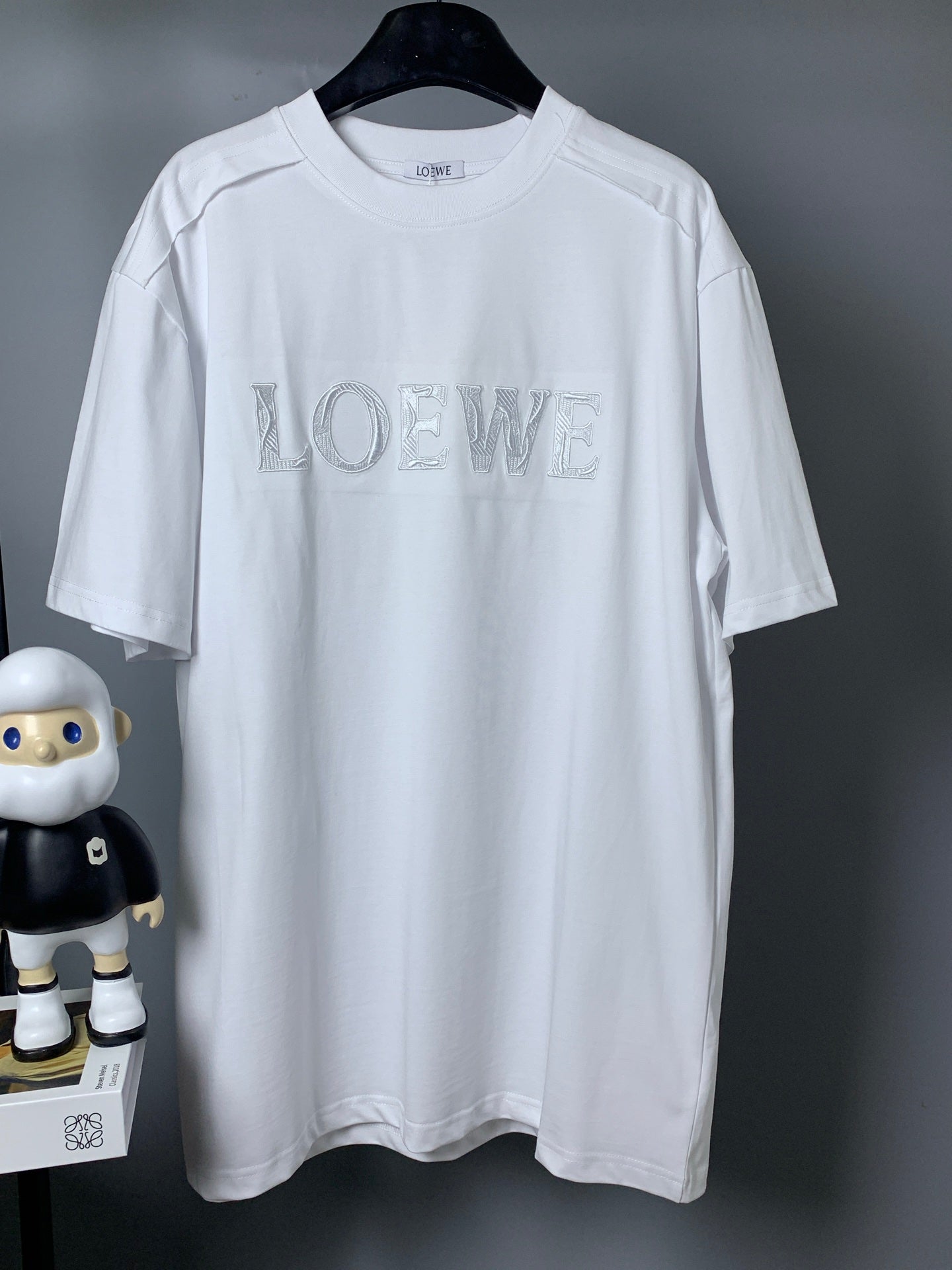 LuxluxHouse Best Quality Clothes T-shirt Loewe