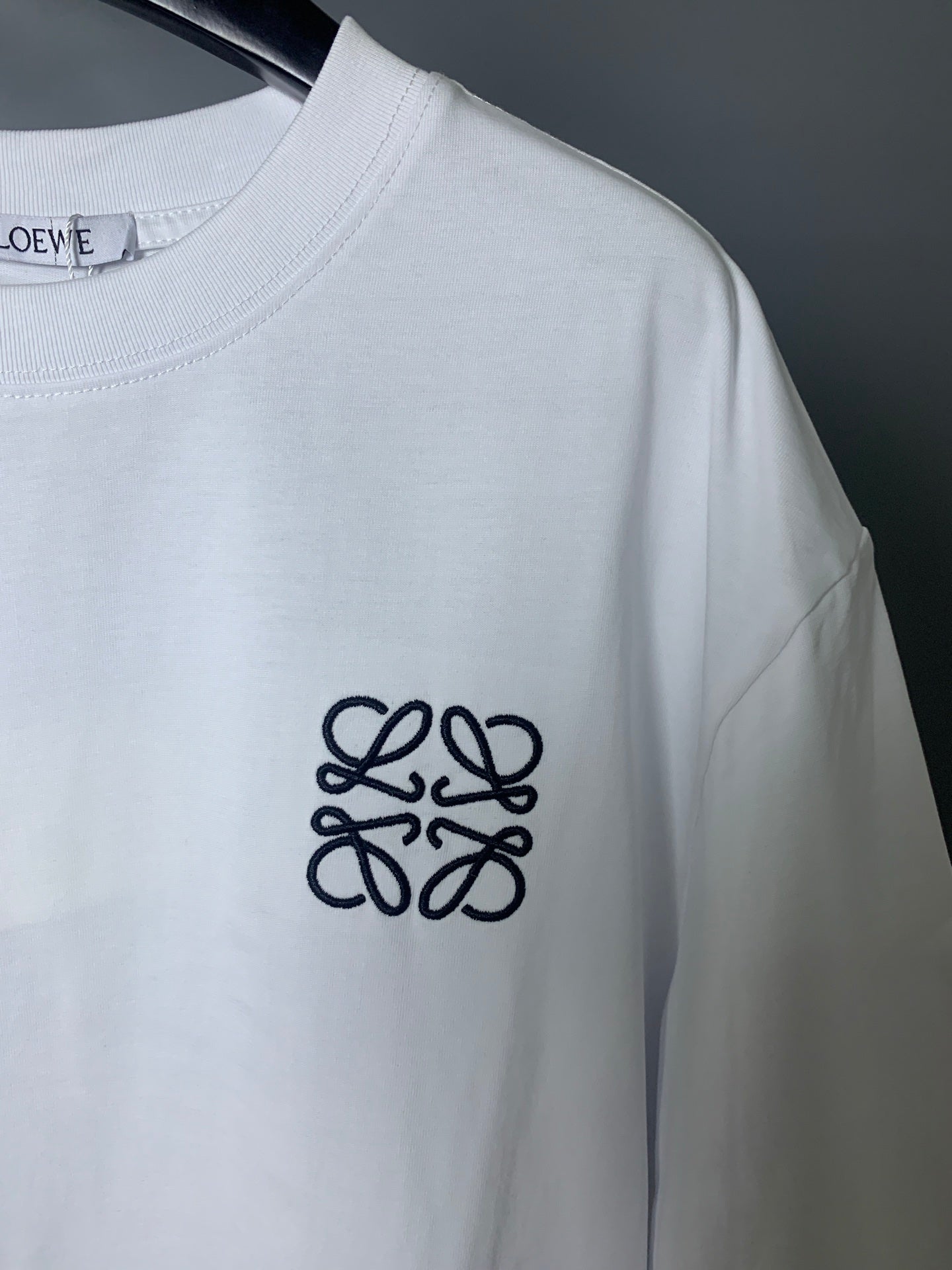 LuxluxHouse Best Quality Clothes T-shirt Loewe
