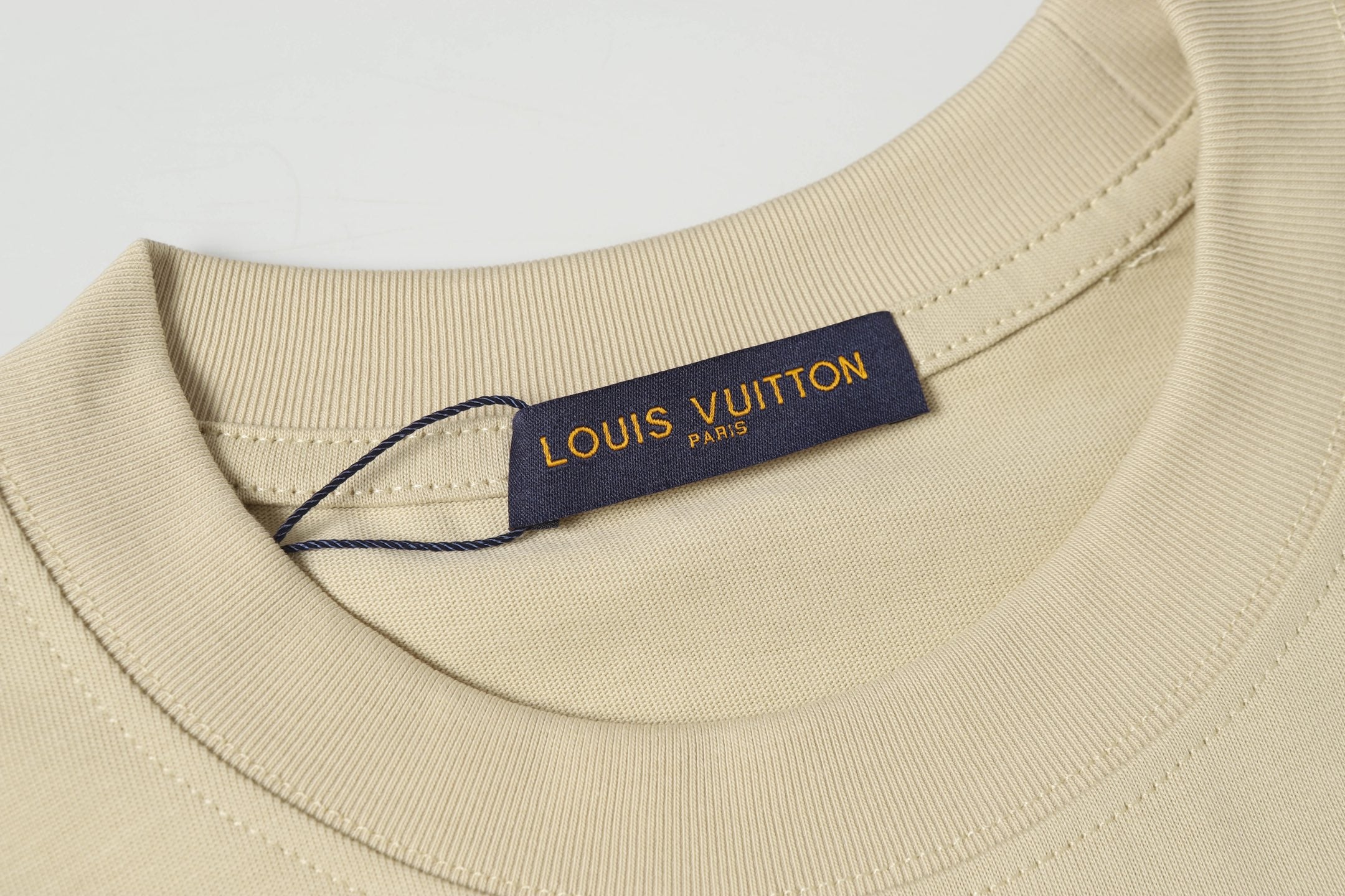 LuxluxHouse Best Quality Clothes T-shirt Louis Vuitton