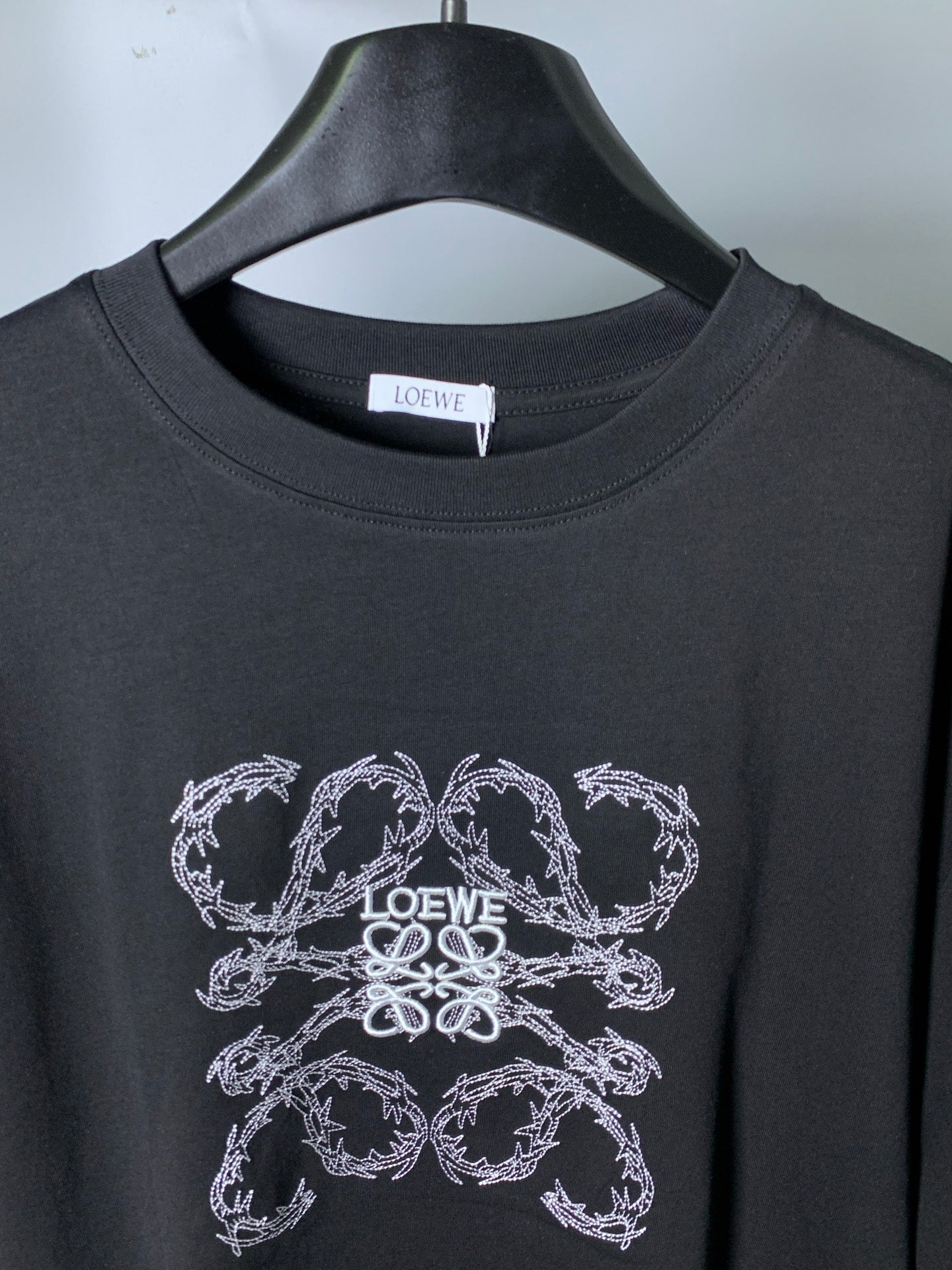 LuxluxHouse Best Quality Clothes T-shirt Loewe