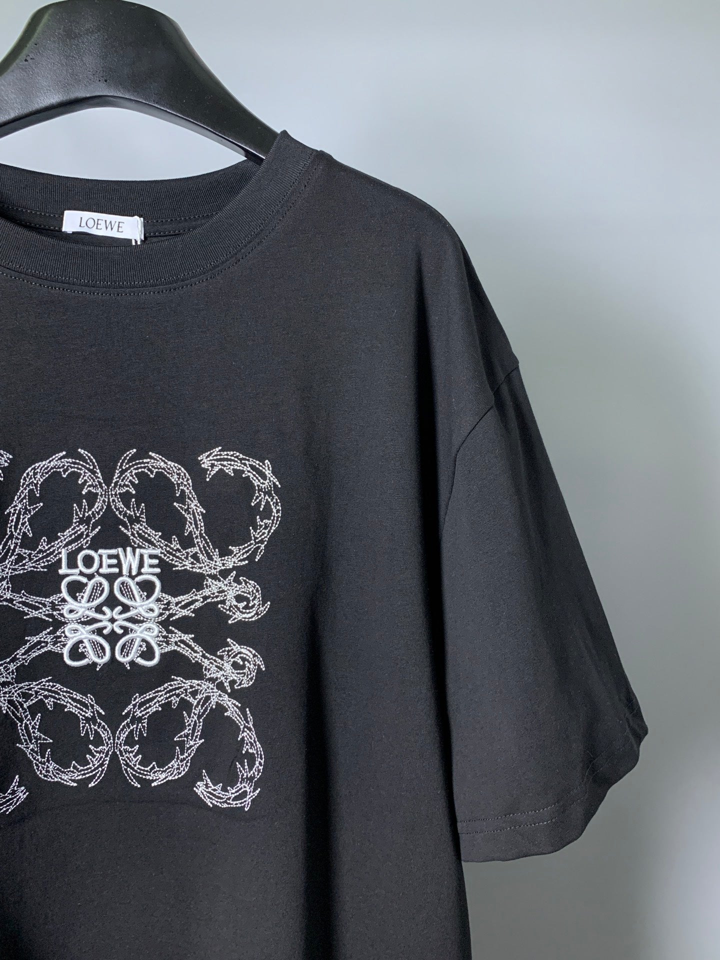 LuxluxHouse Best Quality Clothes T-shirt Loewe
