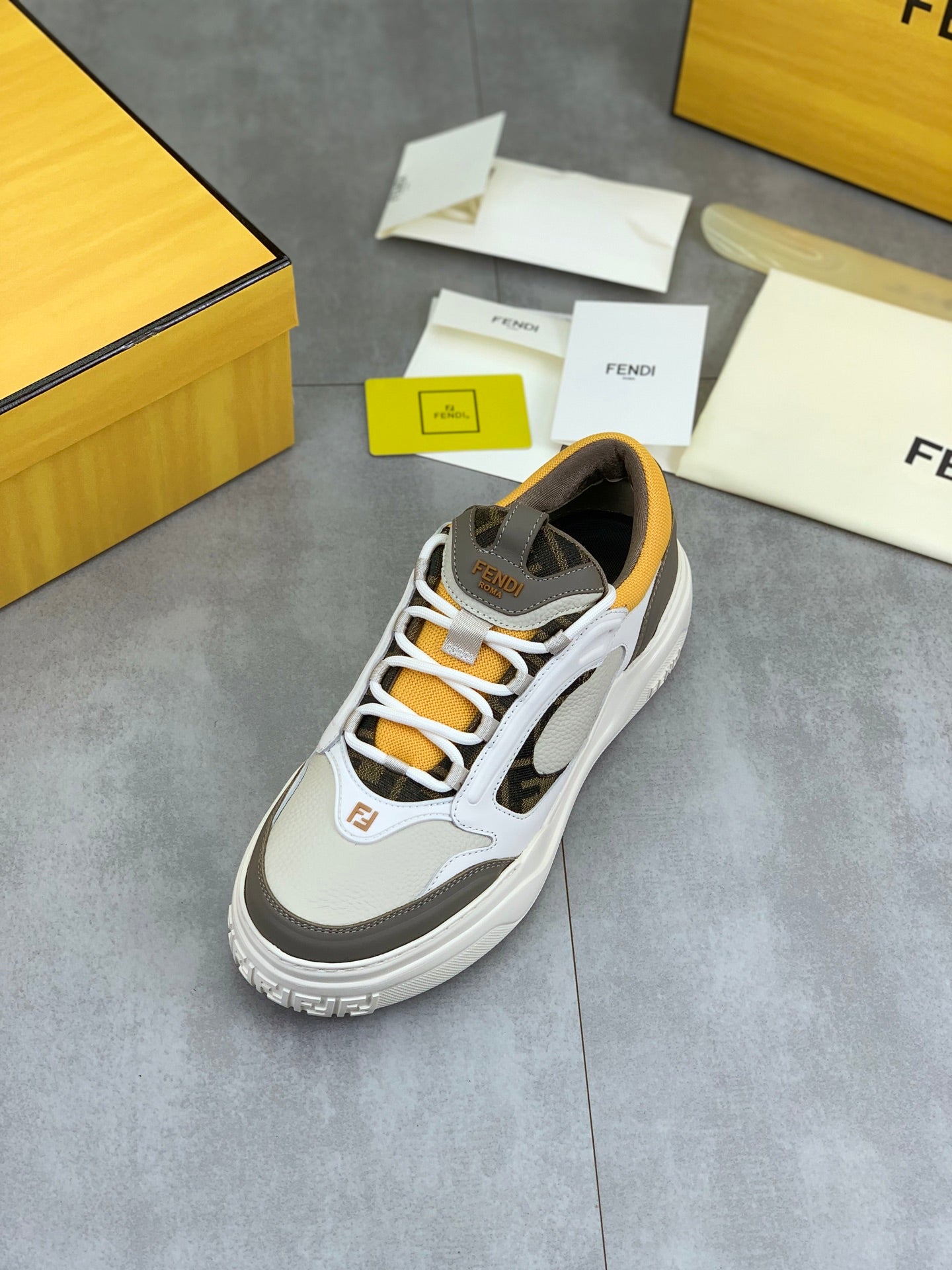 LuxluxHouse Best Quality Shoes Fendi