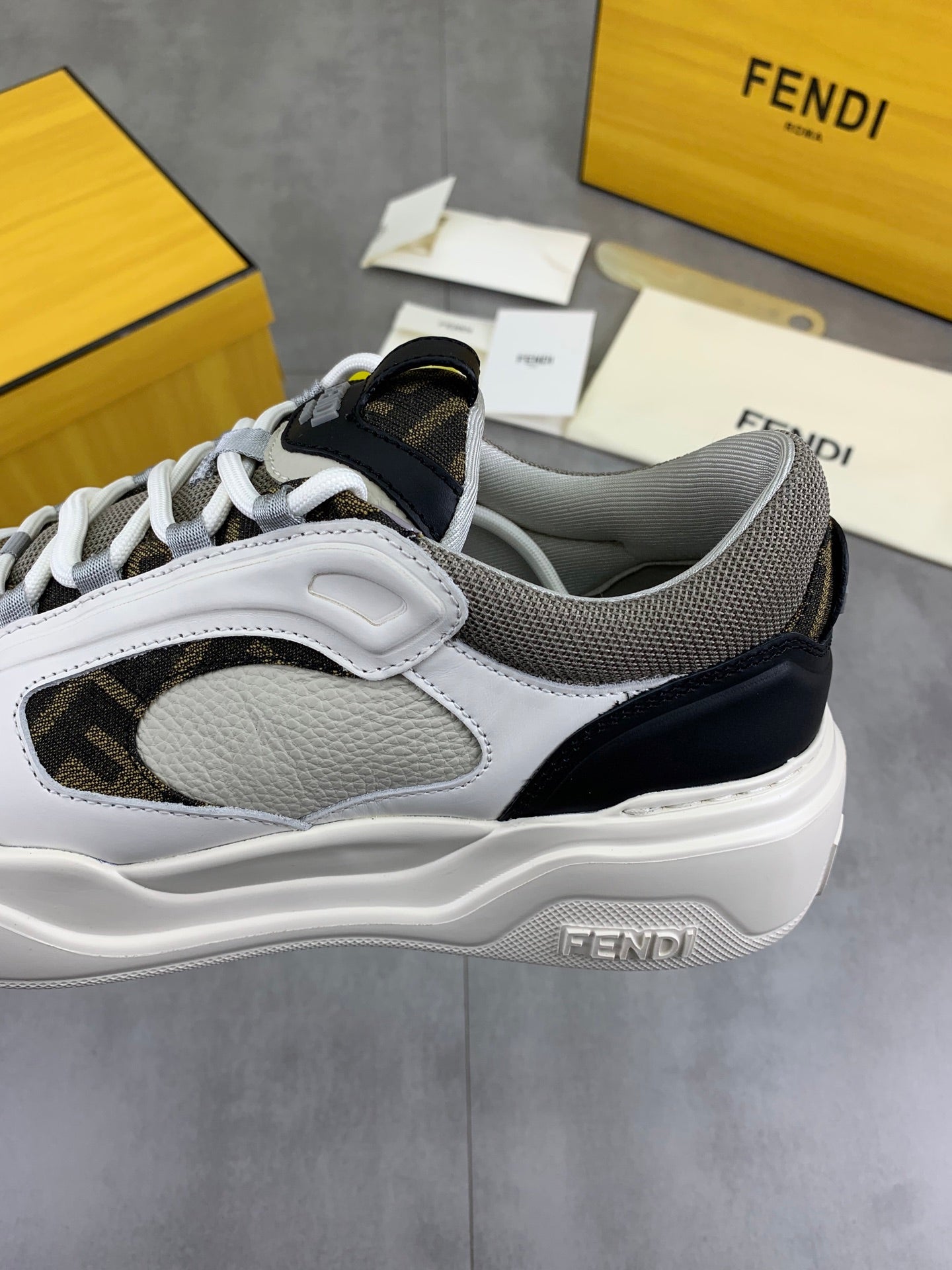 LuxluxHouse Best Quality Shoes Fendi