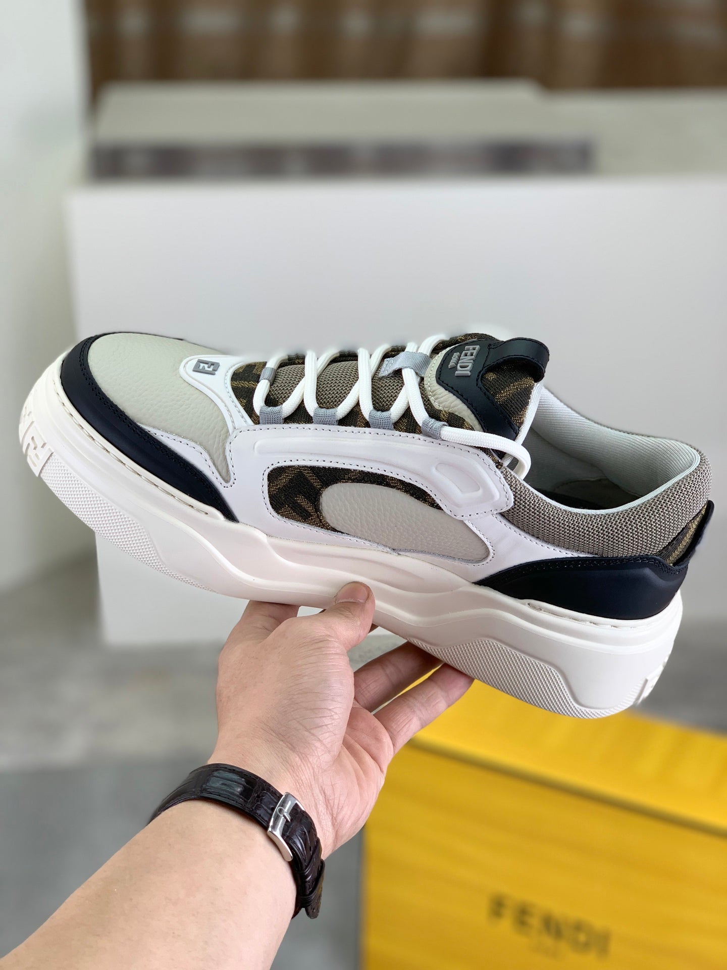 LuxluxHouse Best Quality Shoes Fendi