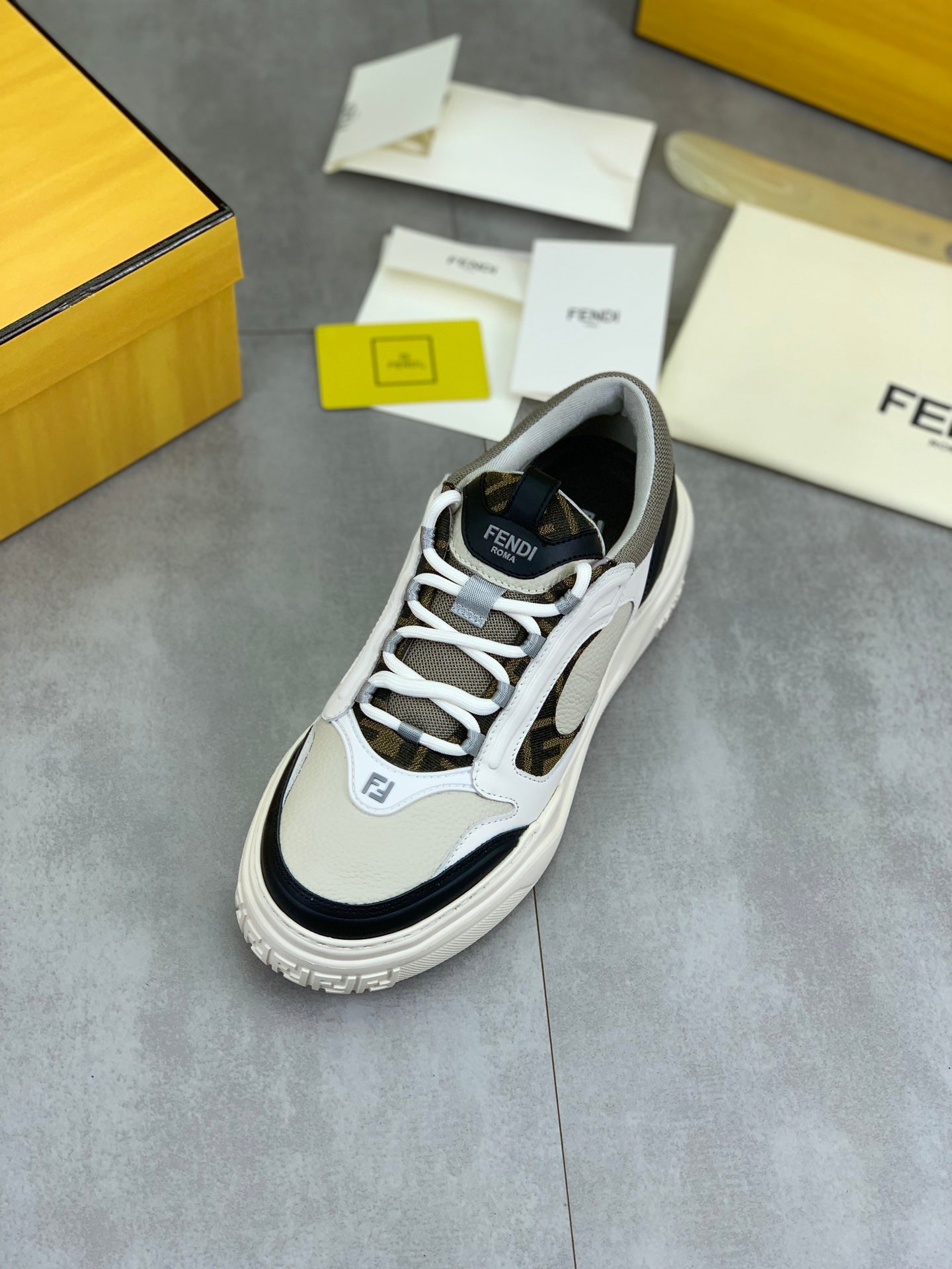 LuxluxHouse Best Quality Shoes Fendi