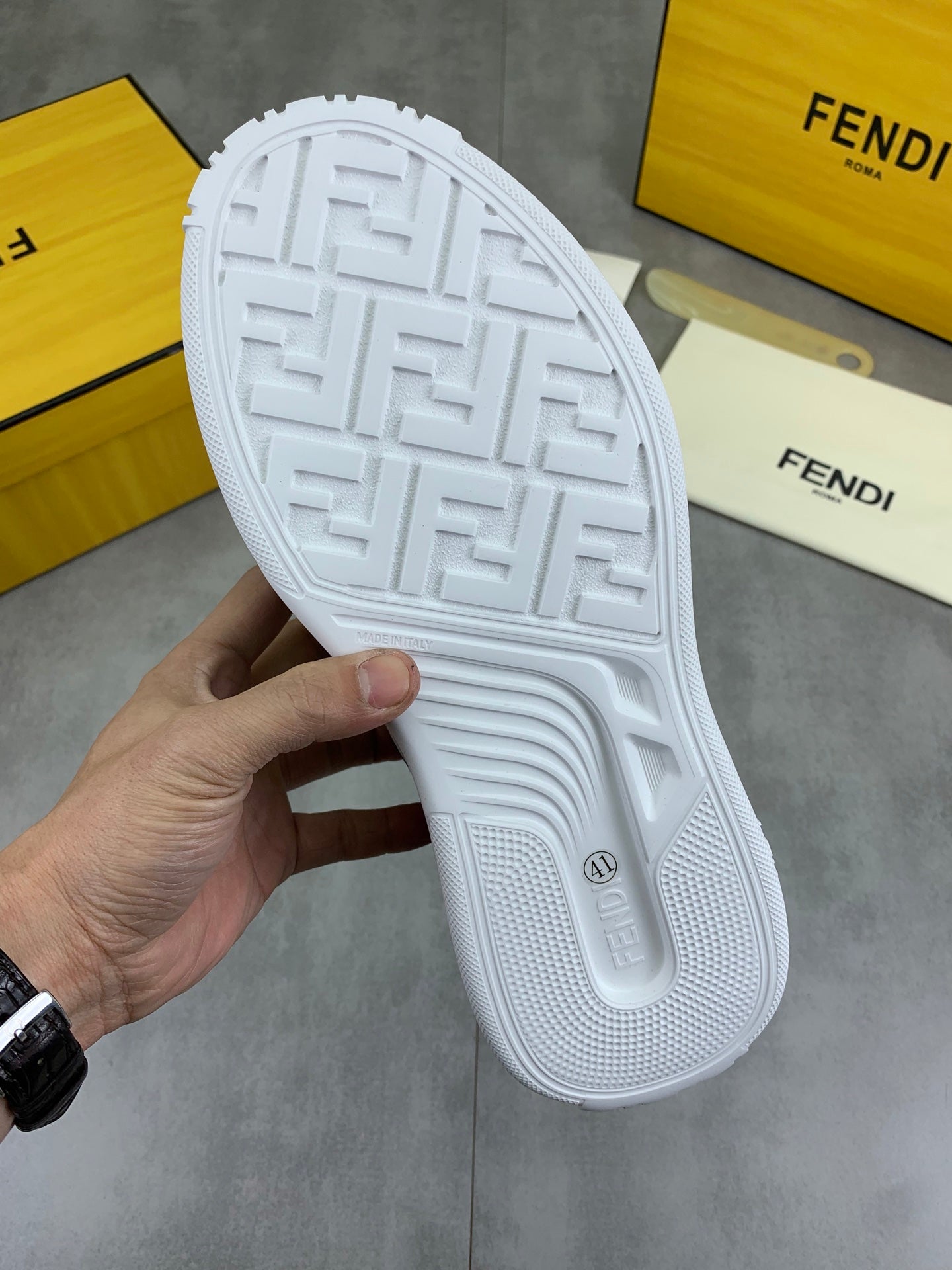 LuxluxHouse Best Quality Shoes Fendi
