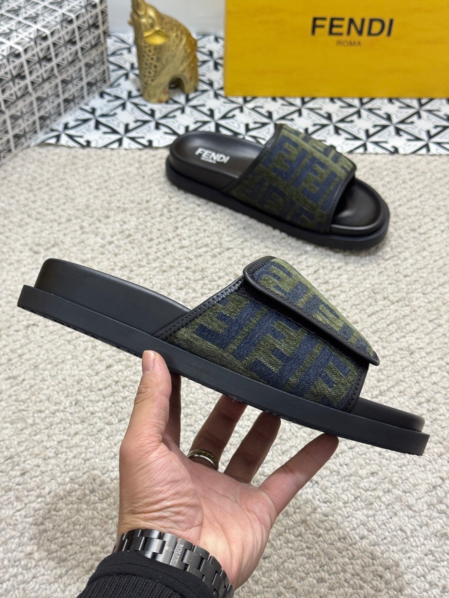 LuxluxHouse Best Quality Sandals Fendi