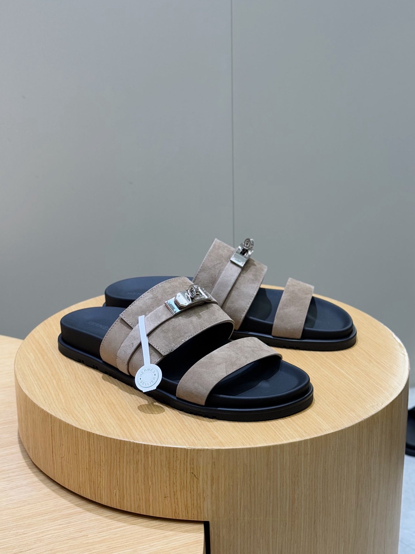 LuxluxHouse Best Quality Sandals Hermes