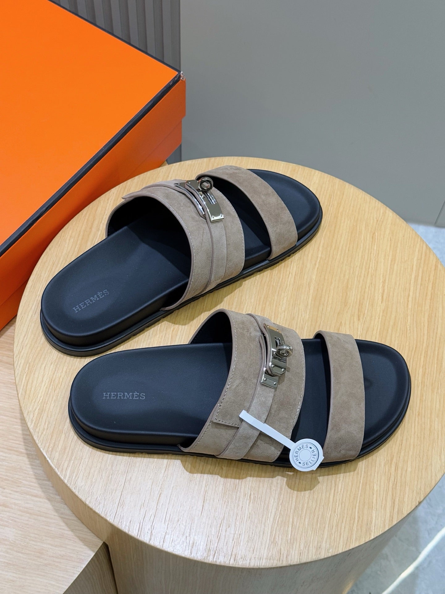 LuxluxHouse Best Quality Sandals Hermes