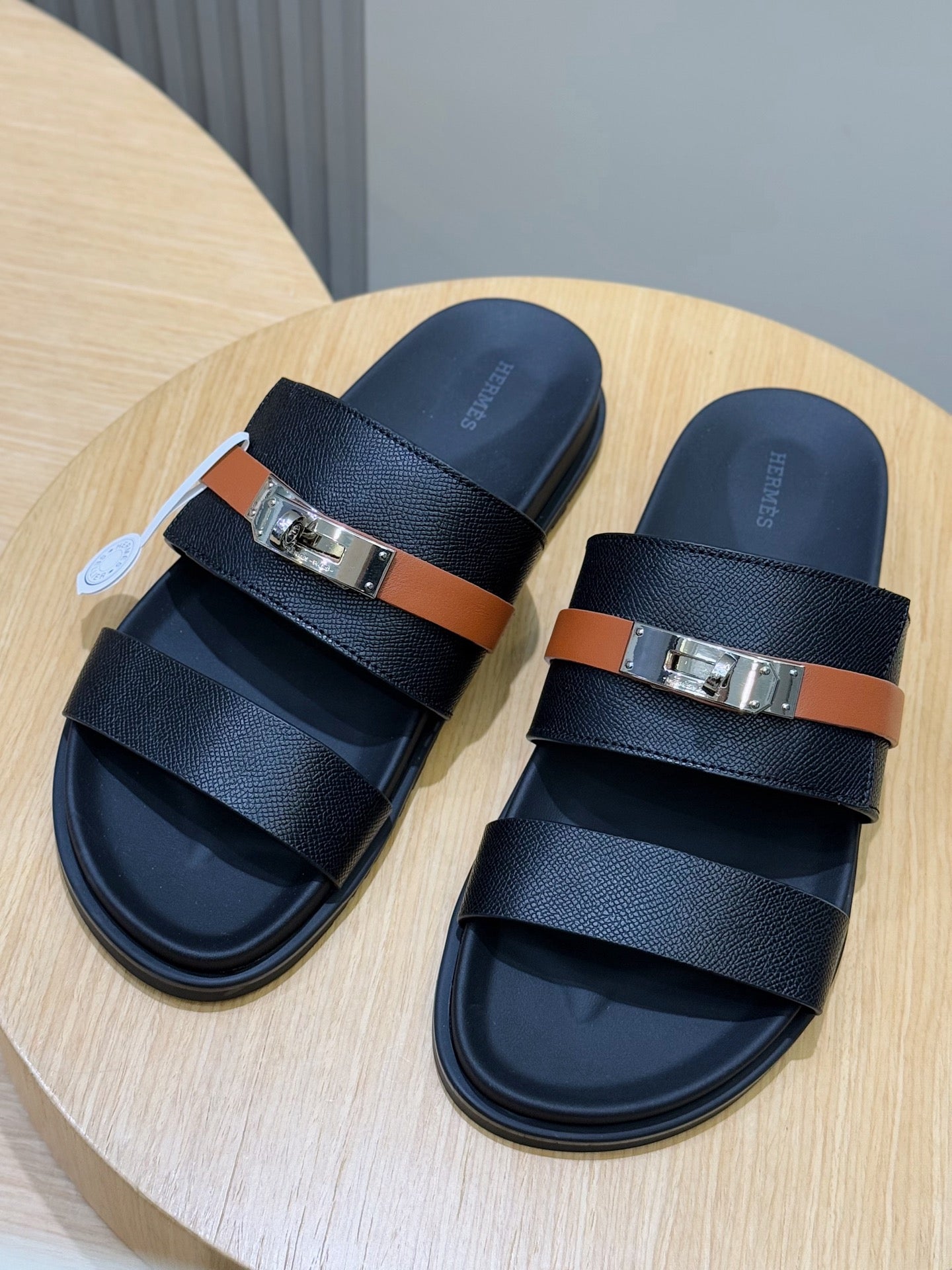 LuxluxHouse Best Quality Sandals Hermes