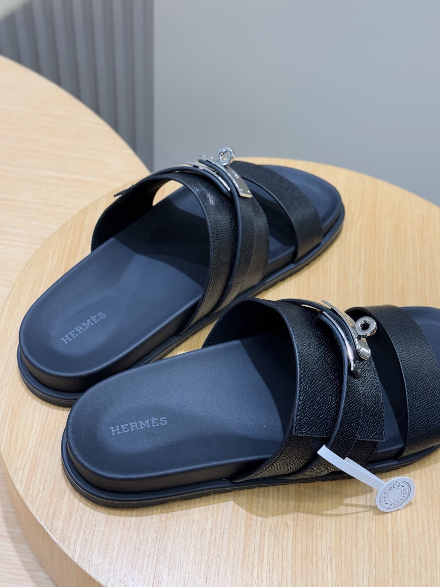 LuxluxHouse Best Quality Sandals Hermes