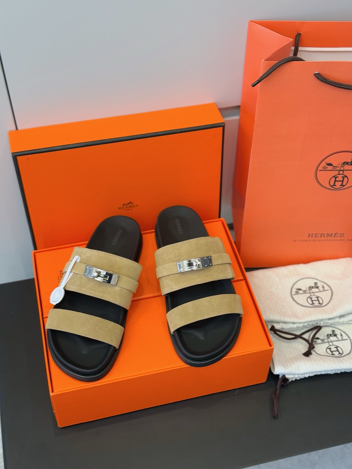 LuxluxHouse Best Quality Sandals Hermes