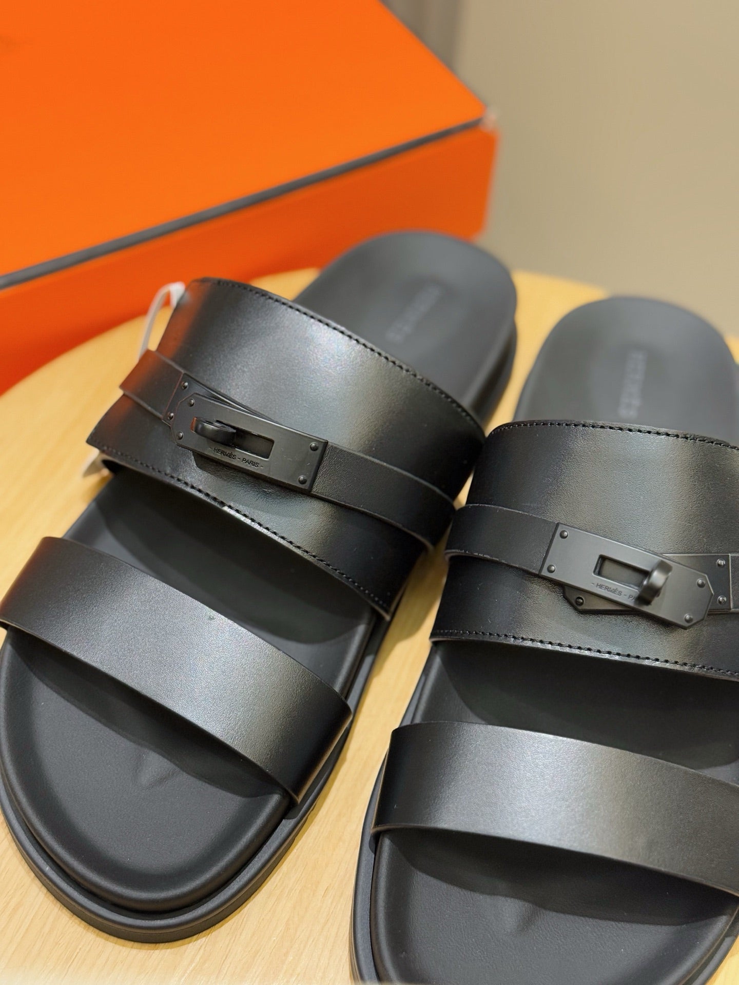LuxluxHouse Best Quality Sandals Hermes
