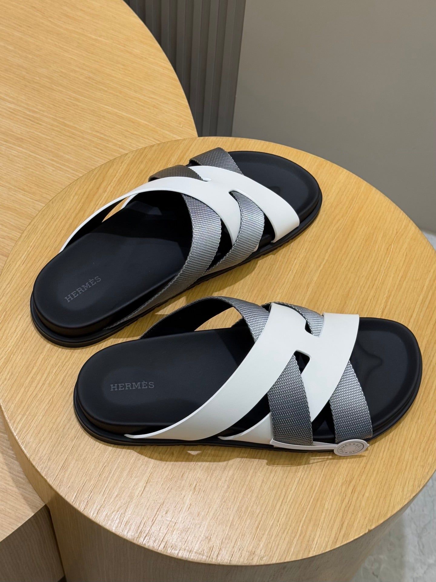 LuxluxHouse Best Quality Sandals Hermes