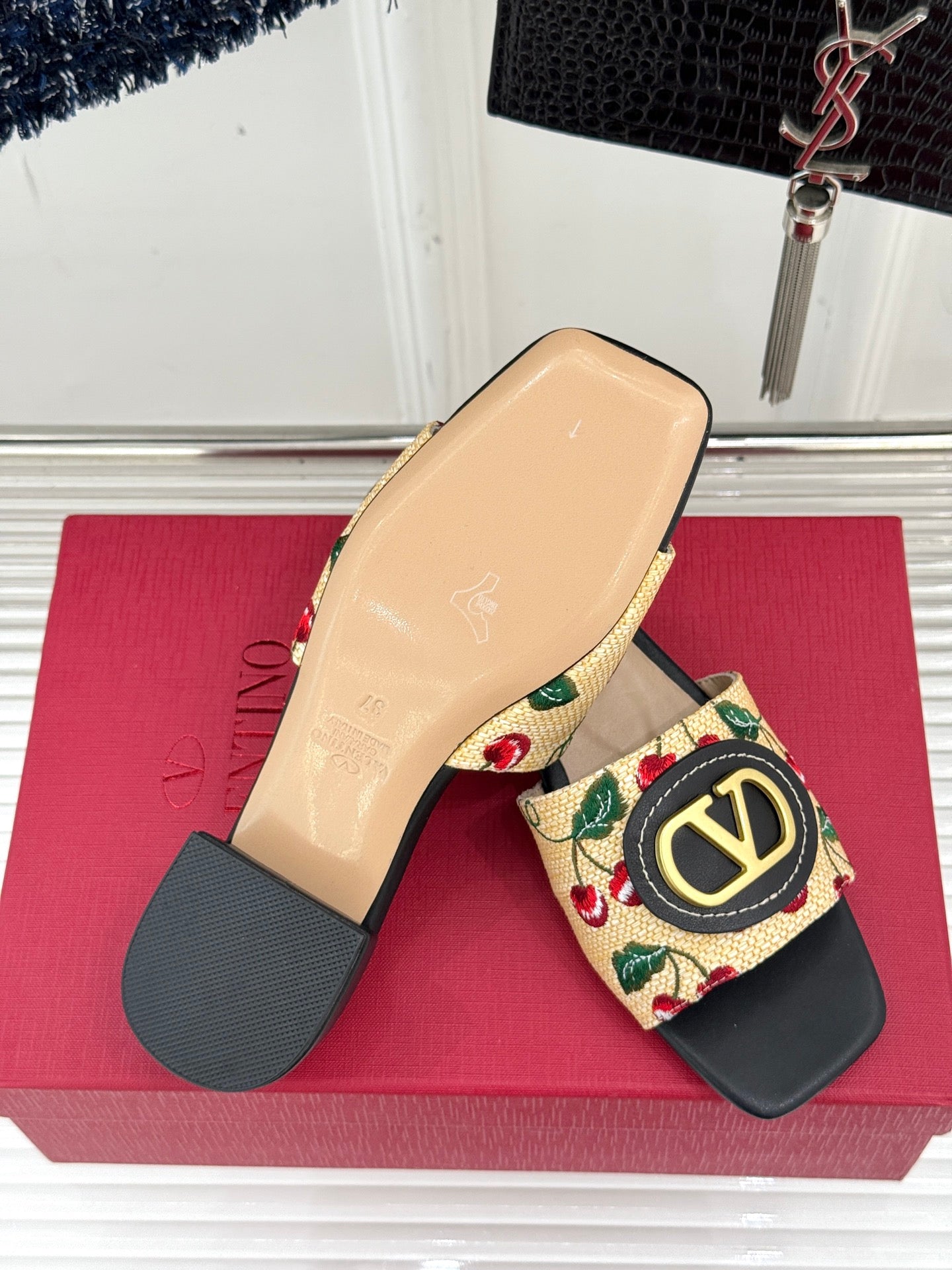 LuxluxHouse Best Quality Valentino Women Shoes