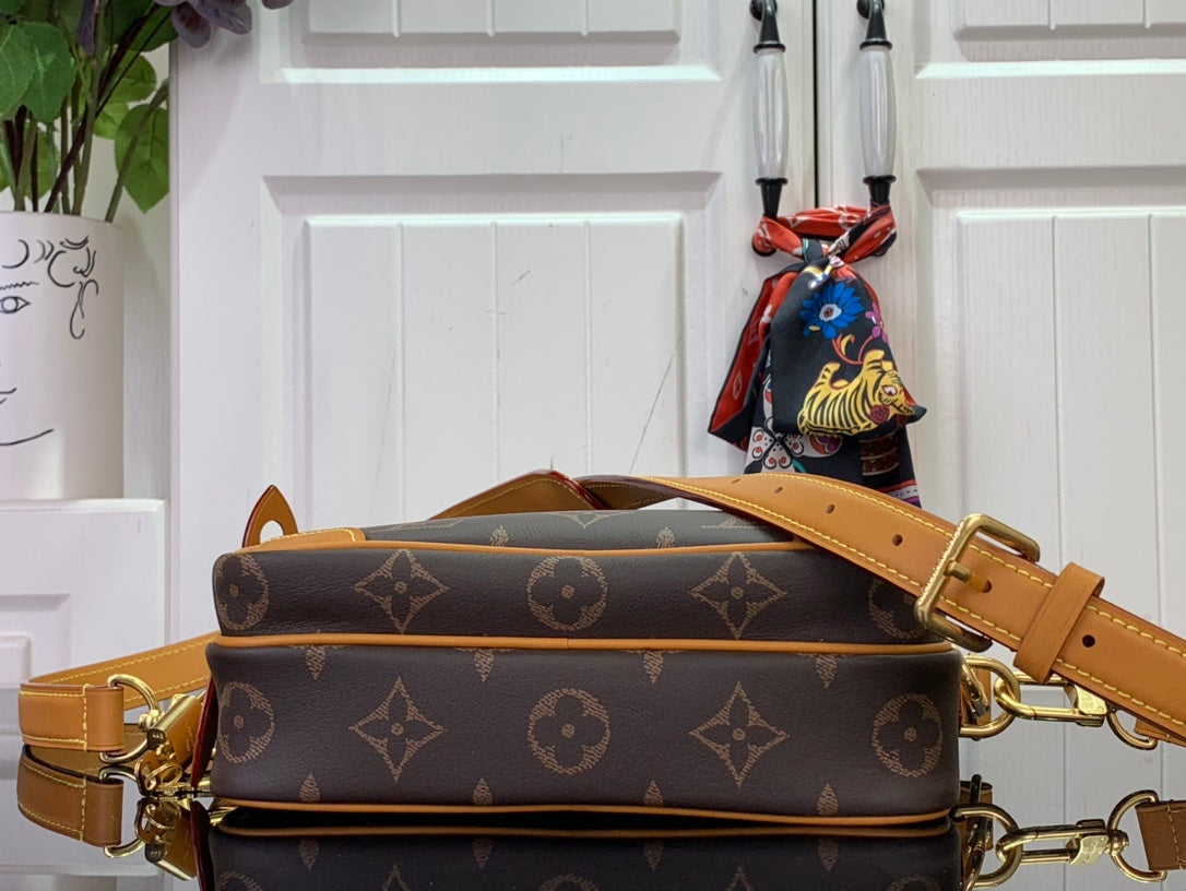 LuxluxHouse Best Quality Bags Louis Vuitton Men