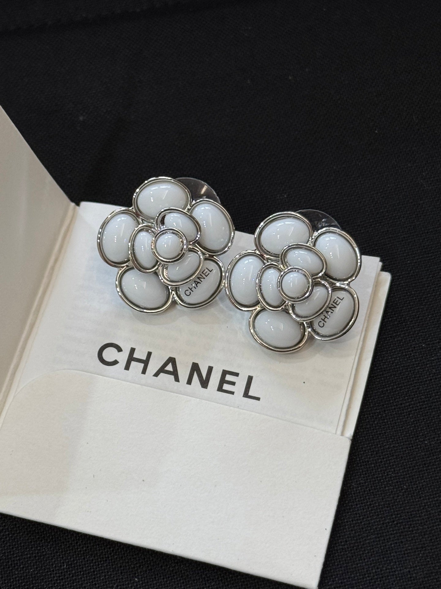 LuxluxHouse Low Price And High Quality Accessories Chanel