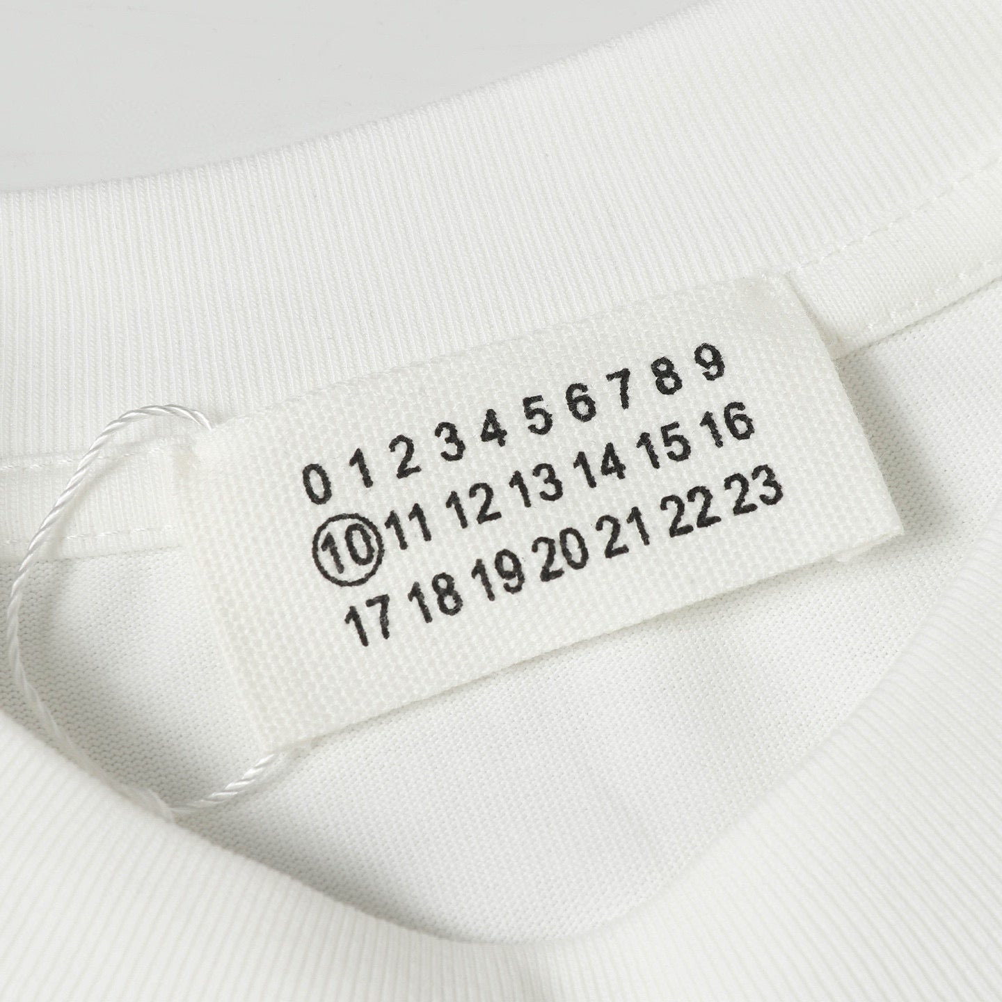 LuxluxHouse Best Quality Clothes T-shirt Chanel & Maison Margiela