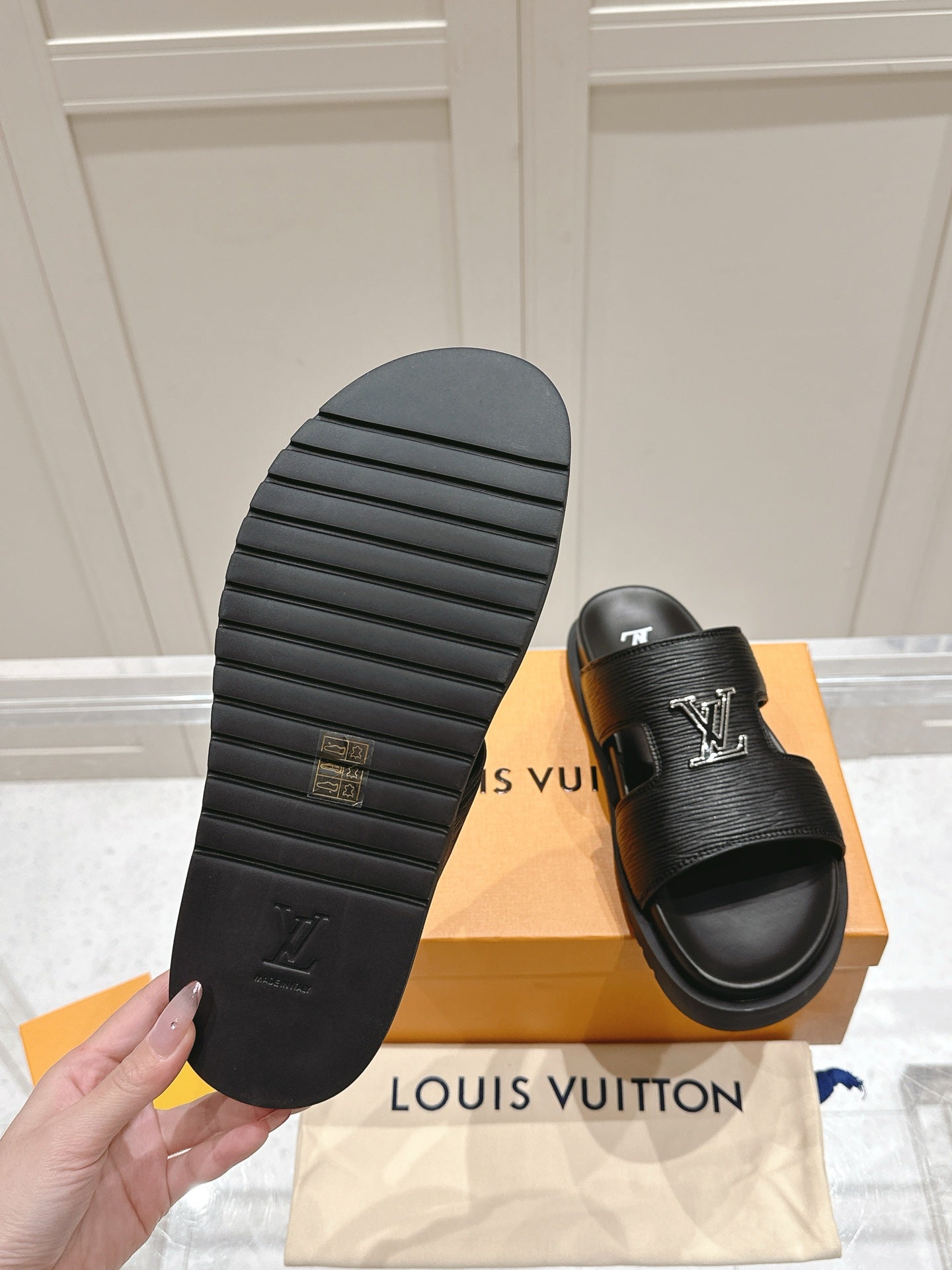 LuxluxHouse Best Quality Women Shoes Hermes