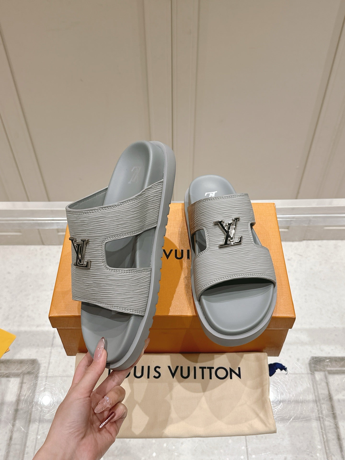 LuxluxHouse Best Quality Women Shoes Hermes