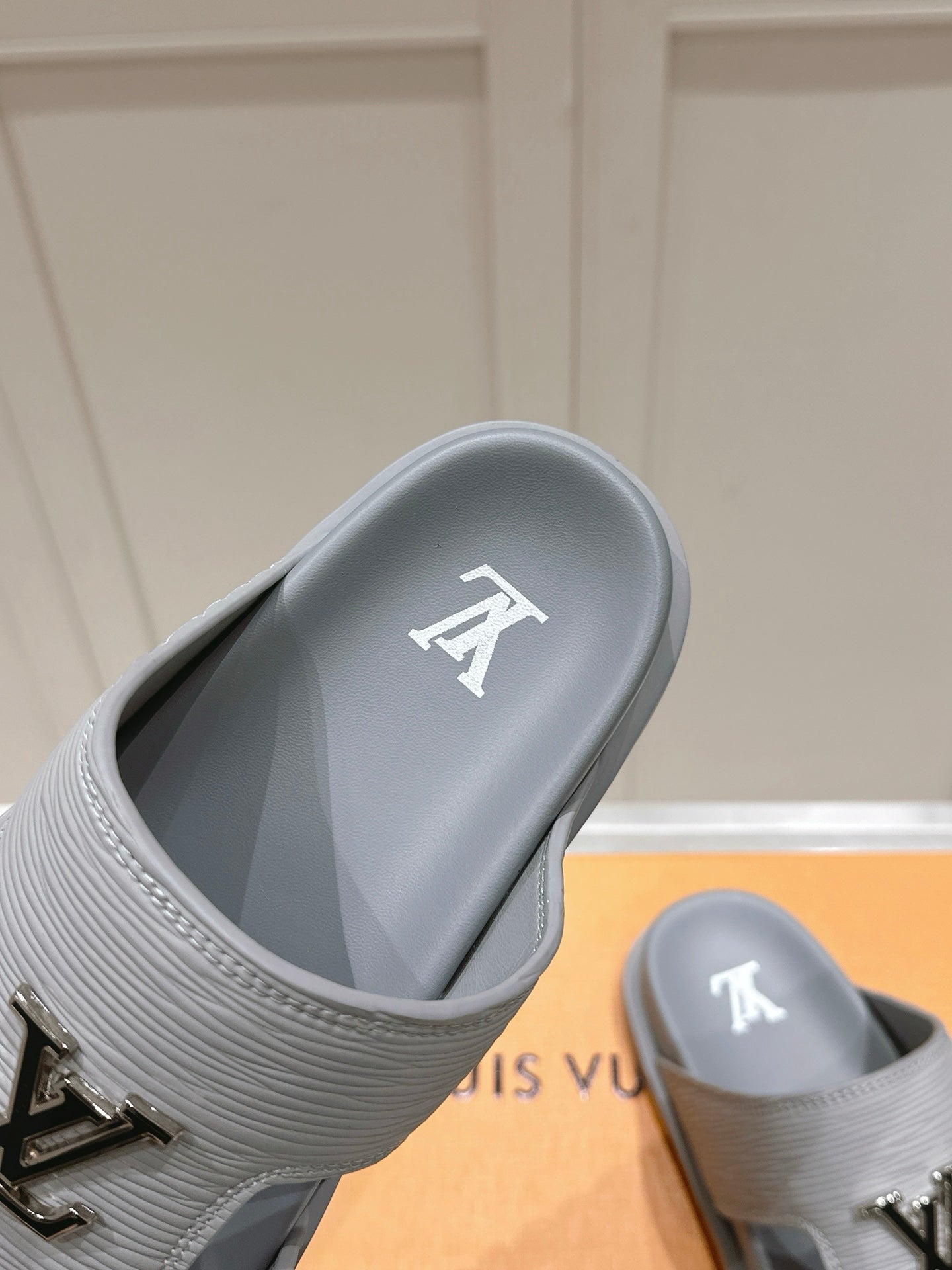 LuxluxHouse Best Quality Women Shoes Hermes