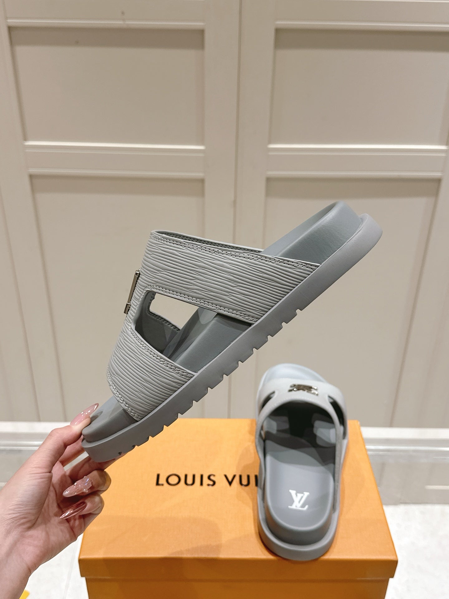 LuxluxHouse Best Quality Women Shoes Hermes