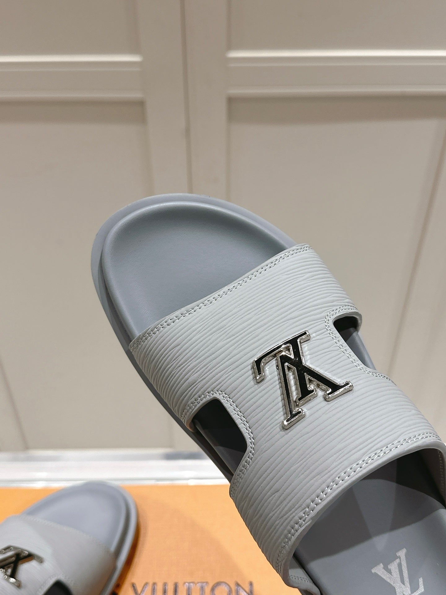 LuxluxHouse Best Quality Women Shoes Hermes