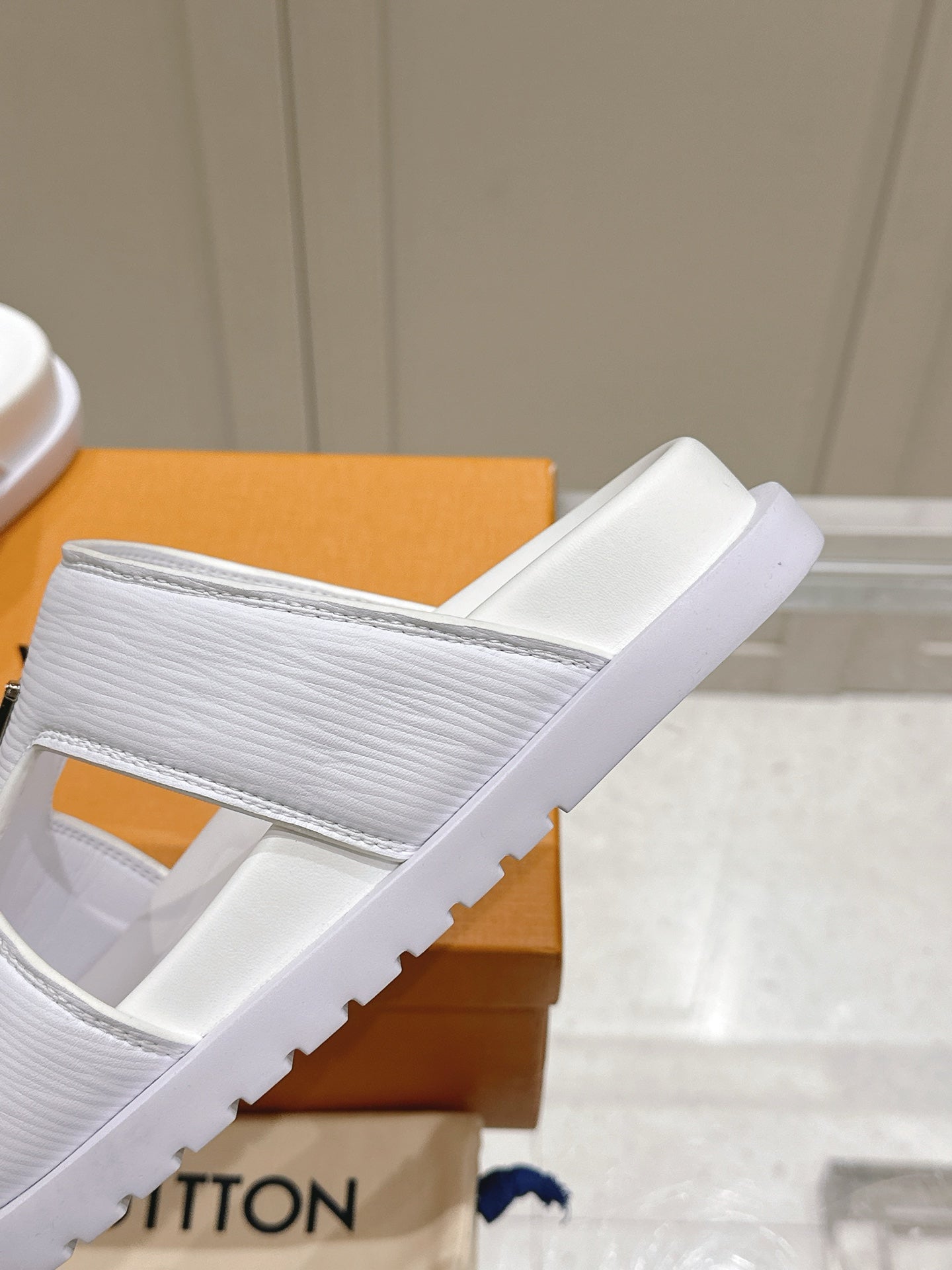 LuxluxHouse Best Quality Women Shoes Hermes
