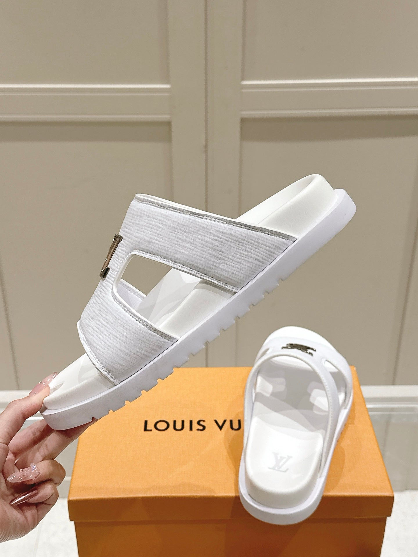 LuxluxHouse Best Quality Women Shoes Hermes