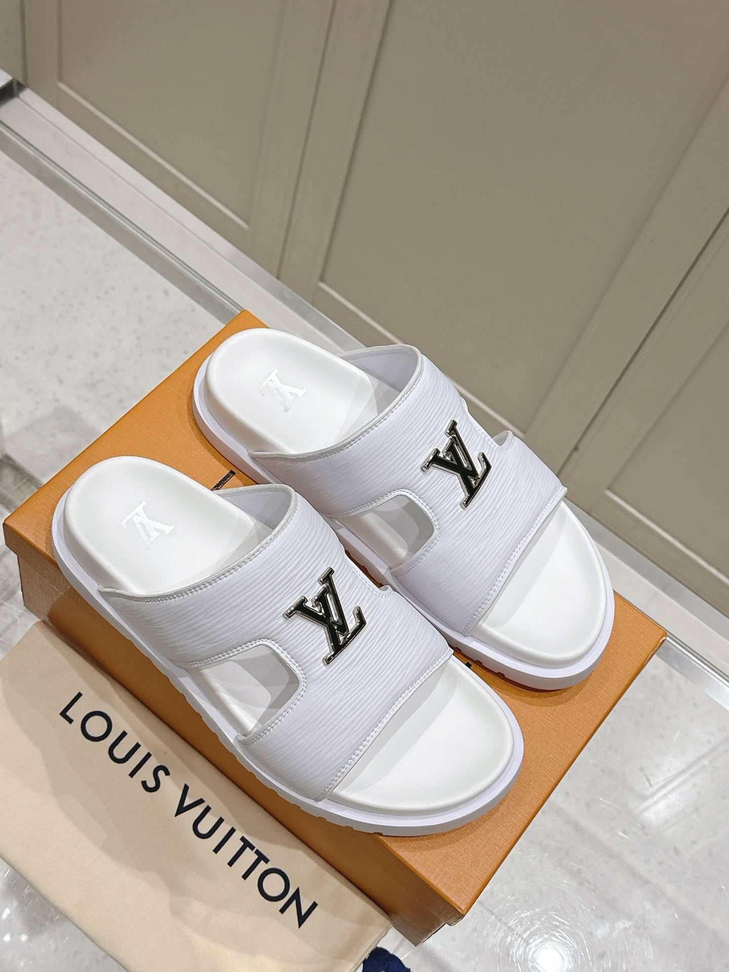 LuxluxHouse Best Quality Women Shoes Hermes