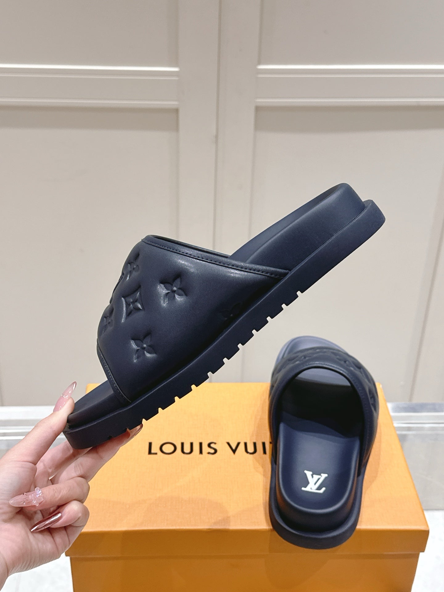 LuxluxHouse Best Quality Women Shoes Hermes